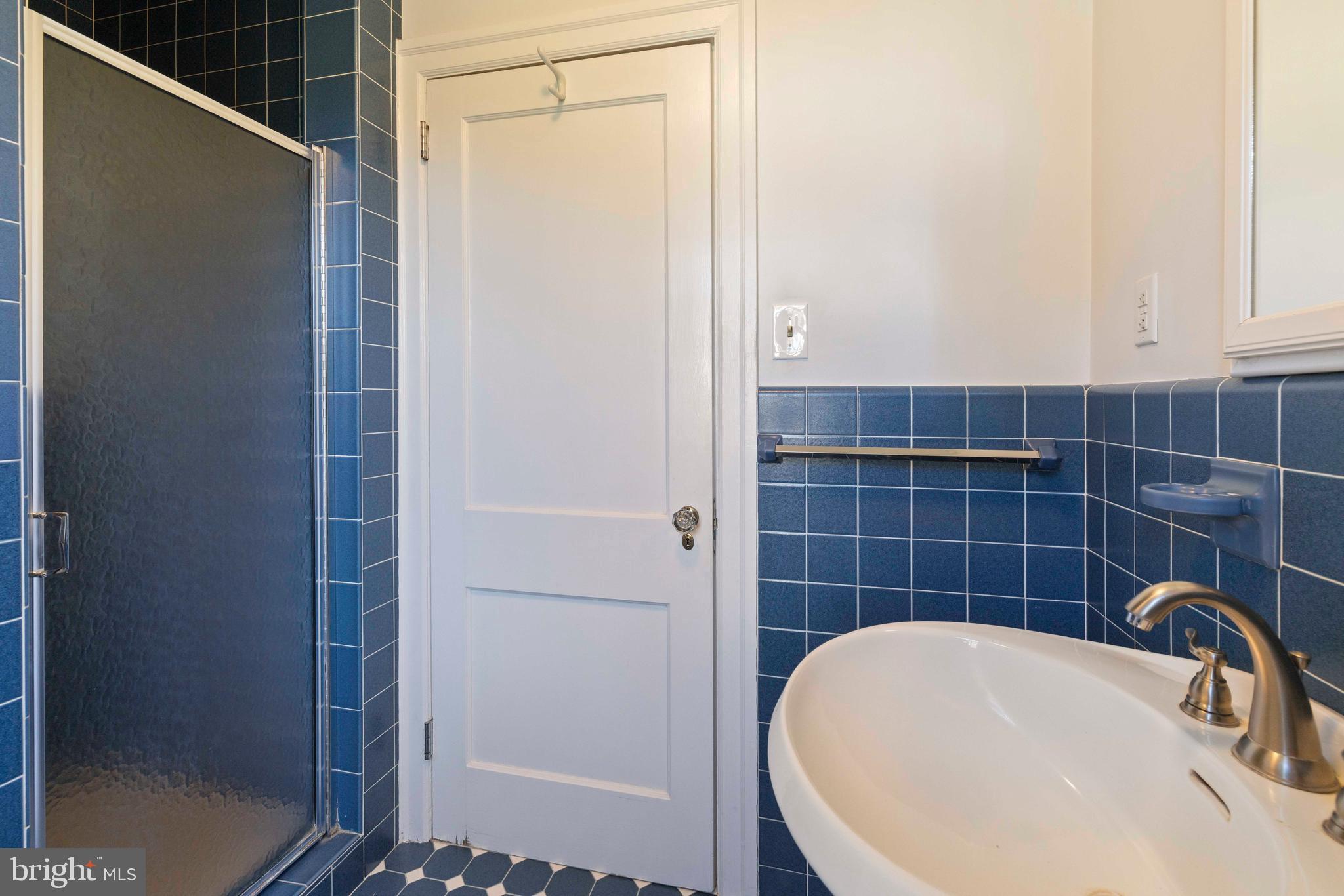 7206 MCCALLUM STREET