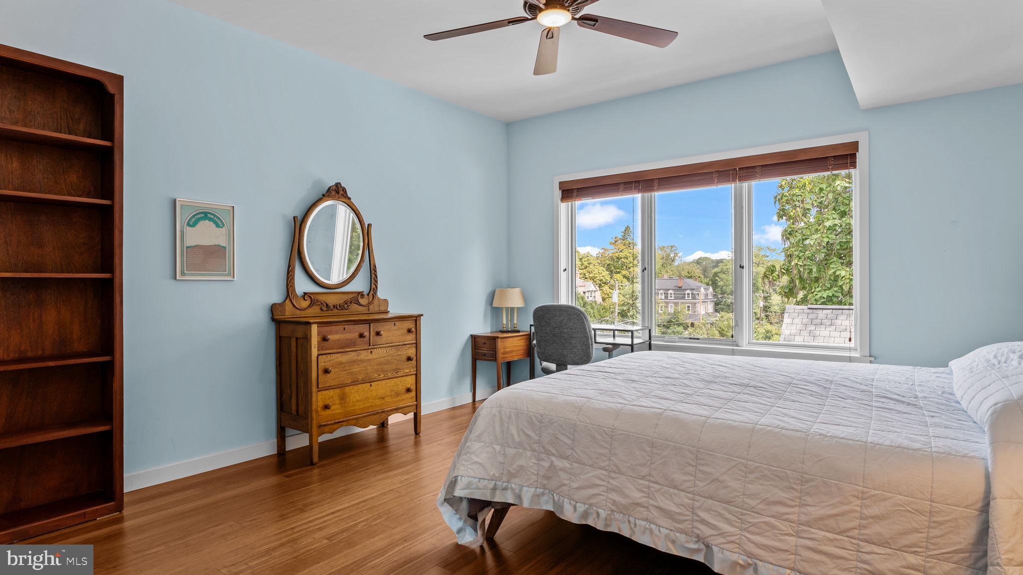 520 CARPENTER LANE 28 3B