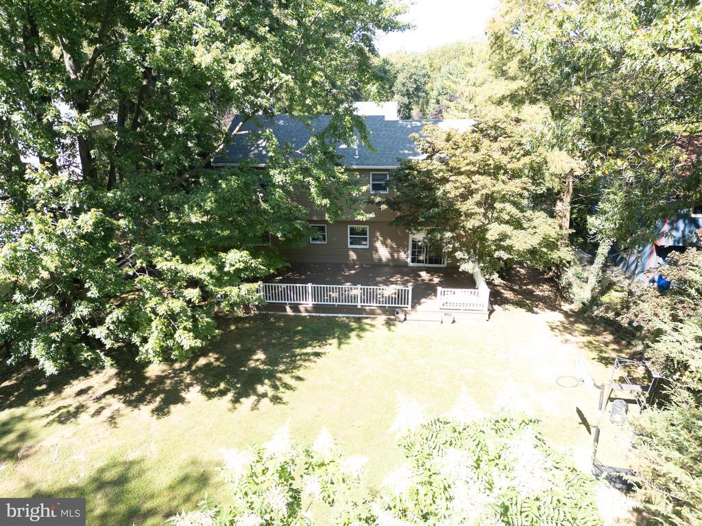 947 CALEDONIA STREET