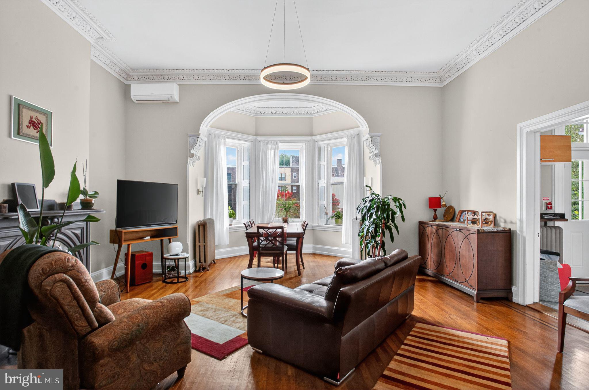 225 W TULPEHOCKEN STREET 2R