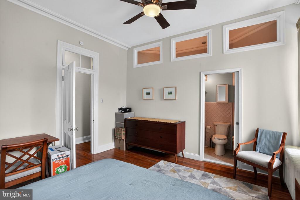 225 W TULPEHOCKEN STREET 2R