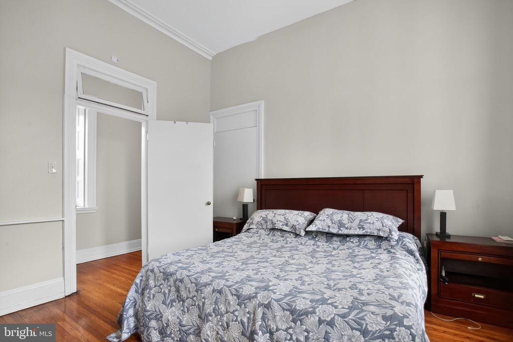 225 W TULPEHOCKEN STREET 2R