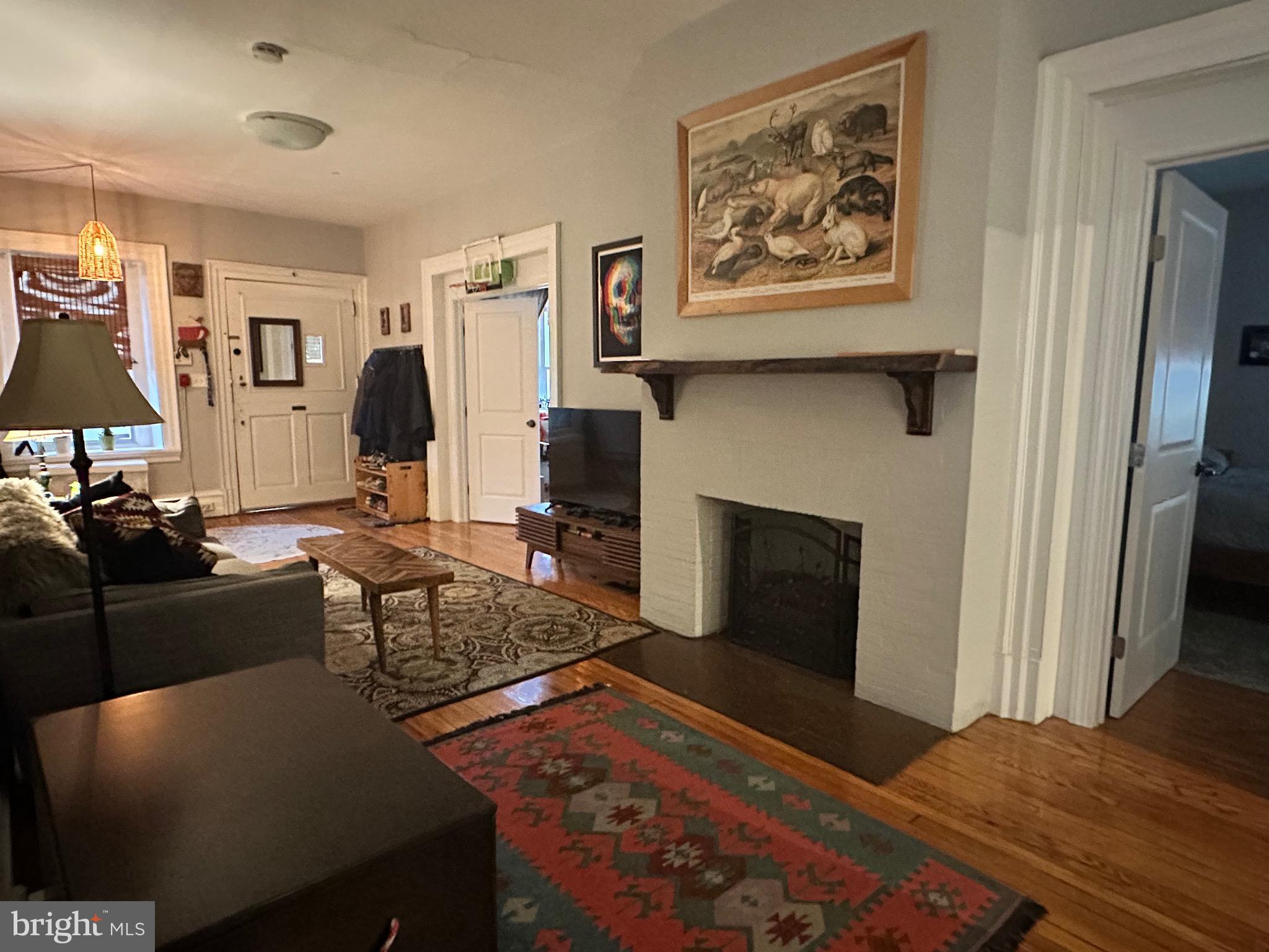 111 E GORGAS LANE 1