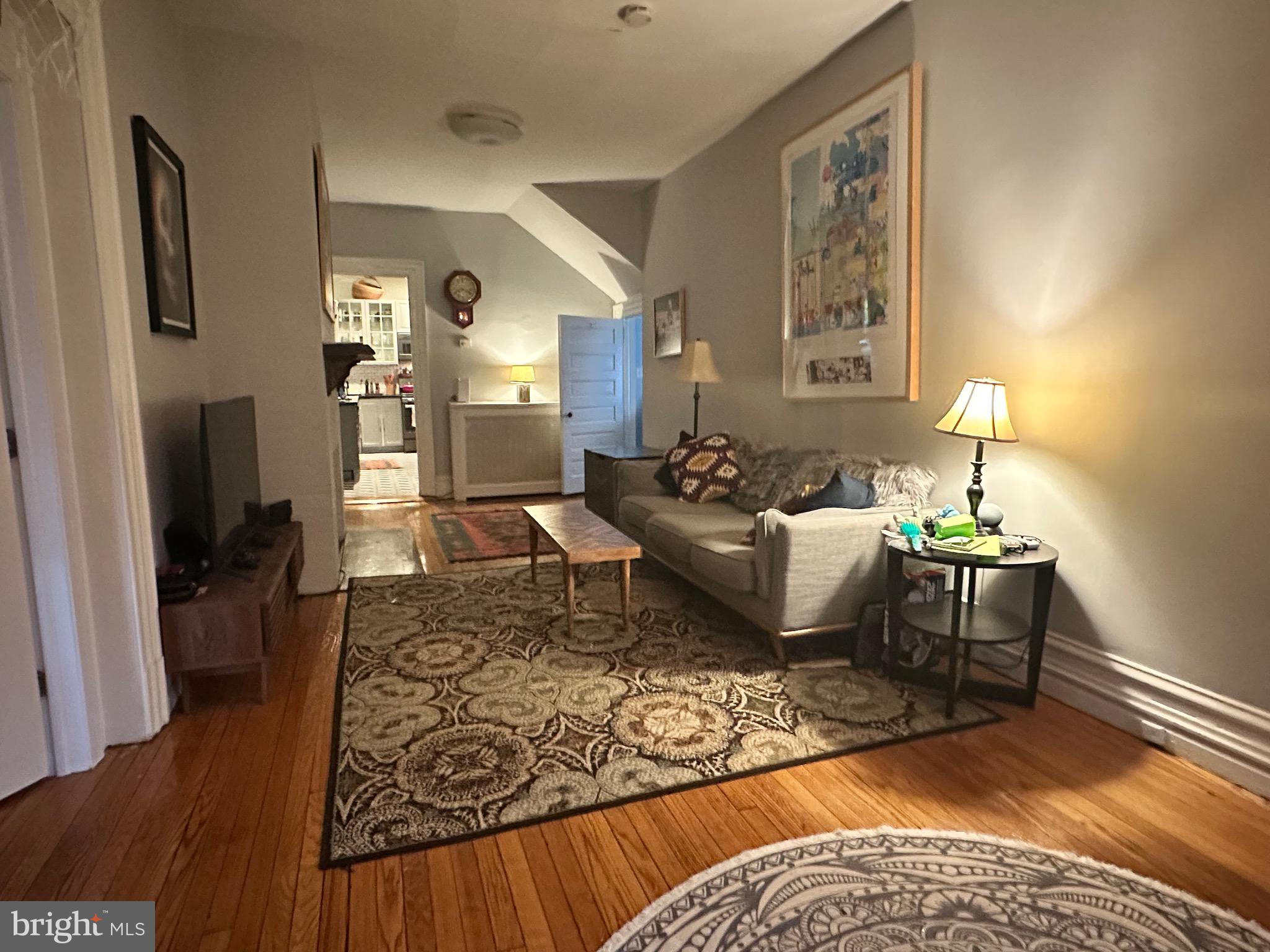 111 E GORGAS LANE 1