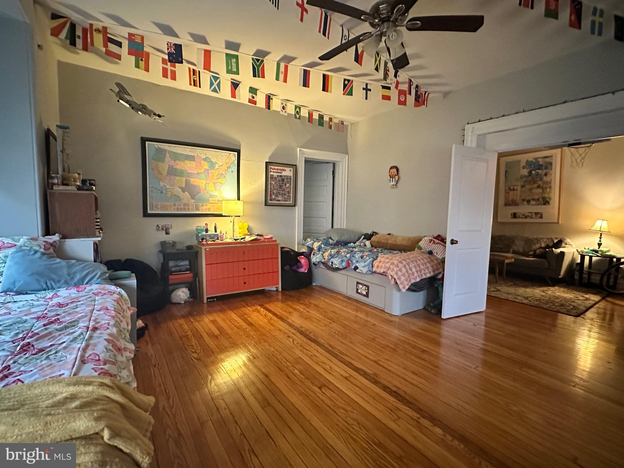 111 E GORGAS LANE 1