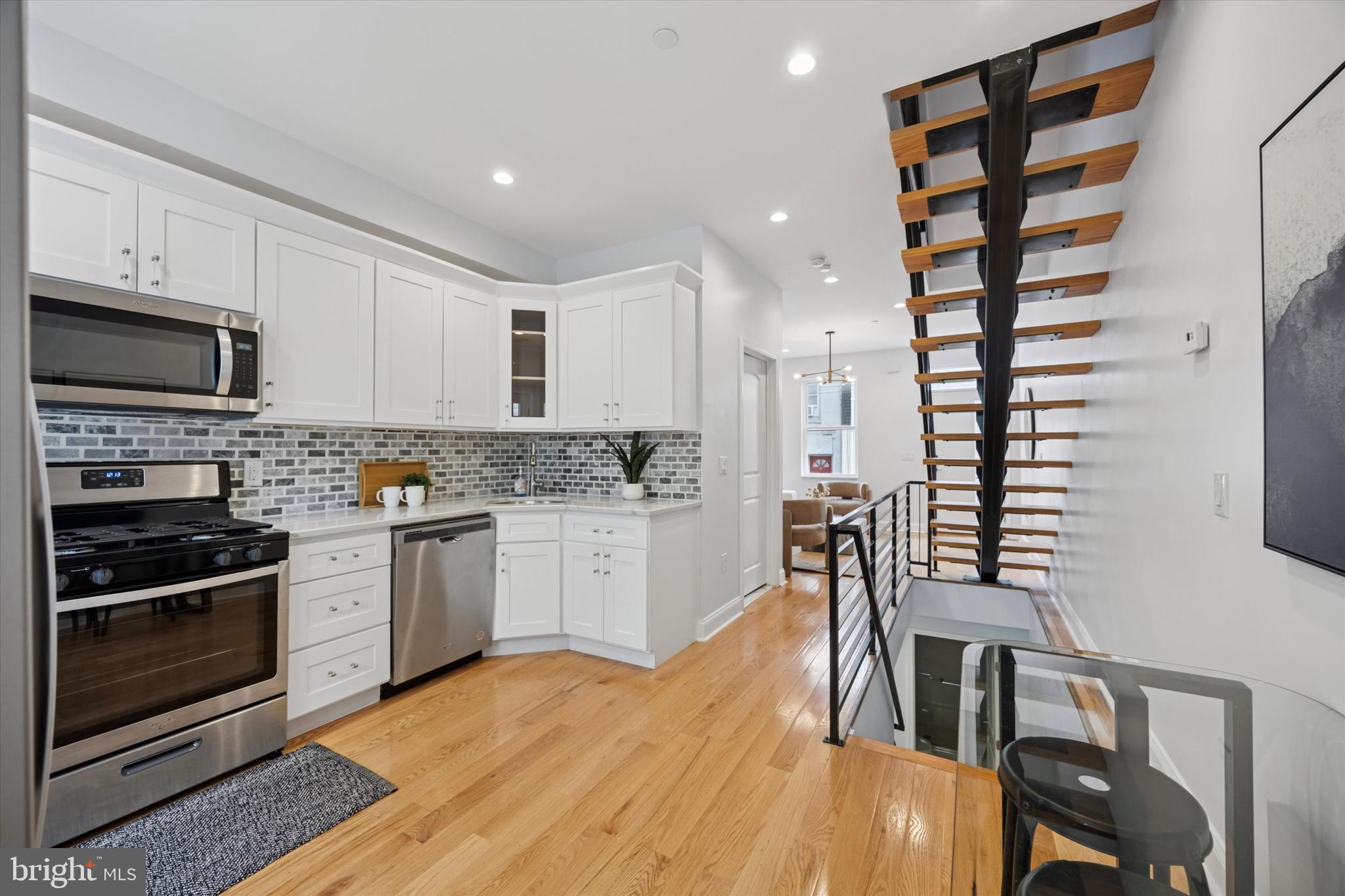 2220 E HAROLD STREET