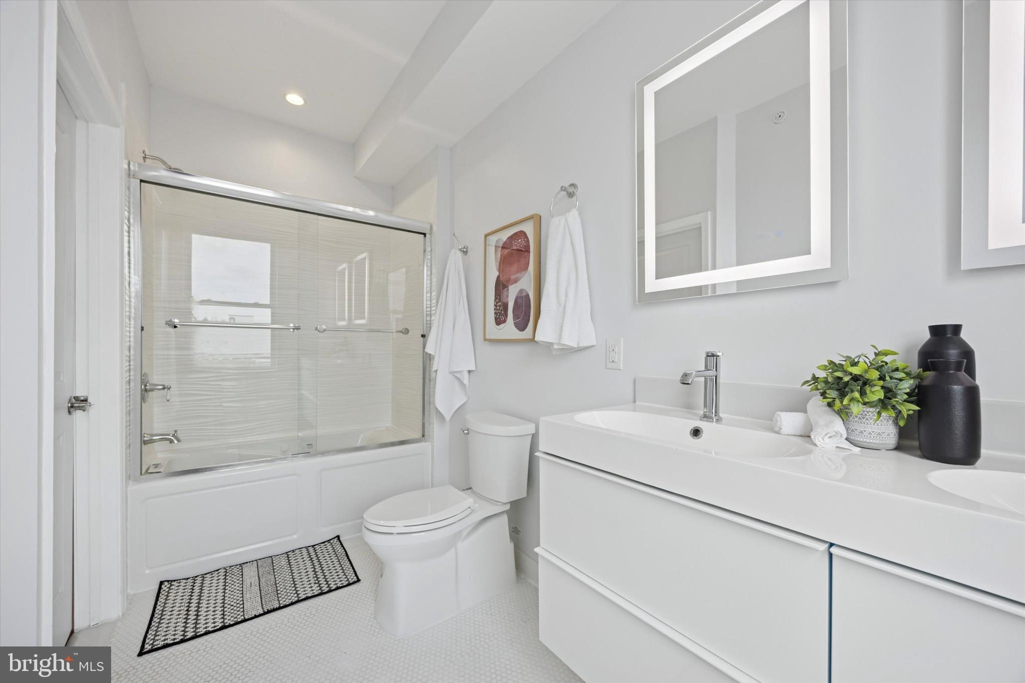 2220 E HAROLD STREET