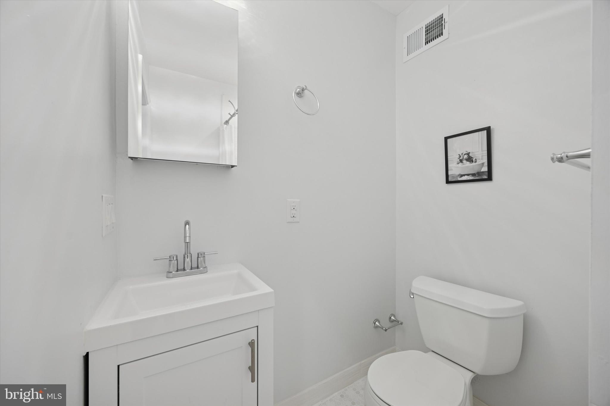 2220 E HAROLD STREET