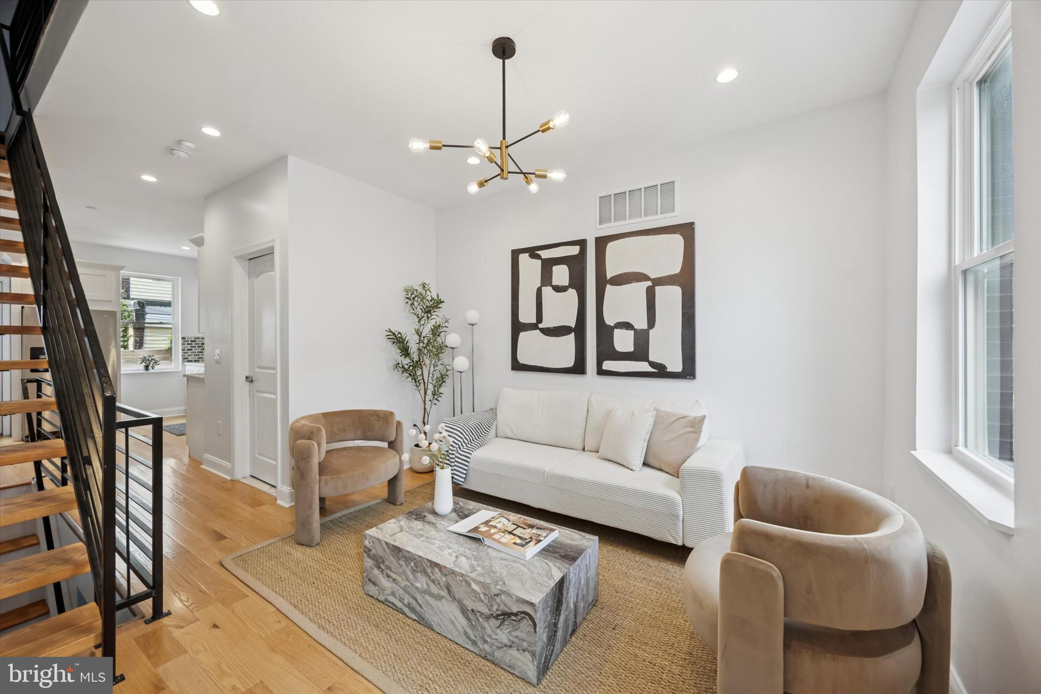 2220 E HAROLD STREET