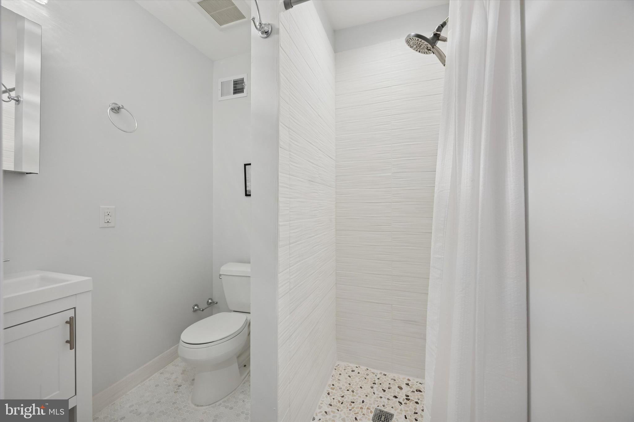 2220 E HAROLD STREET