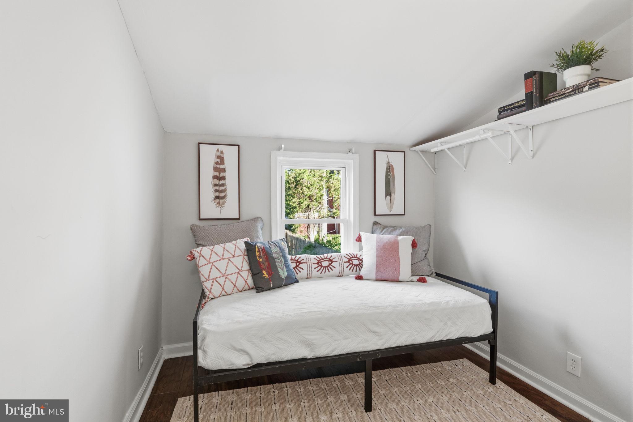 150 W PRICE STREET