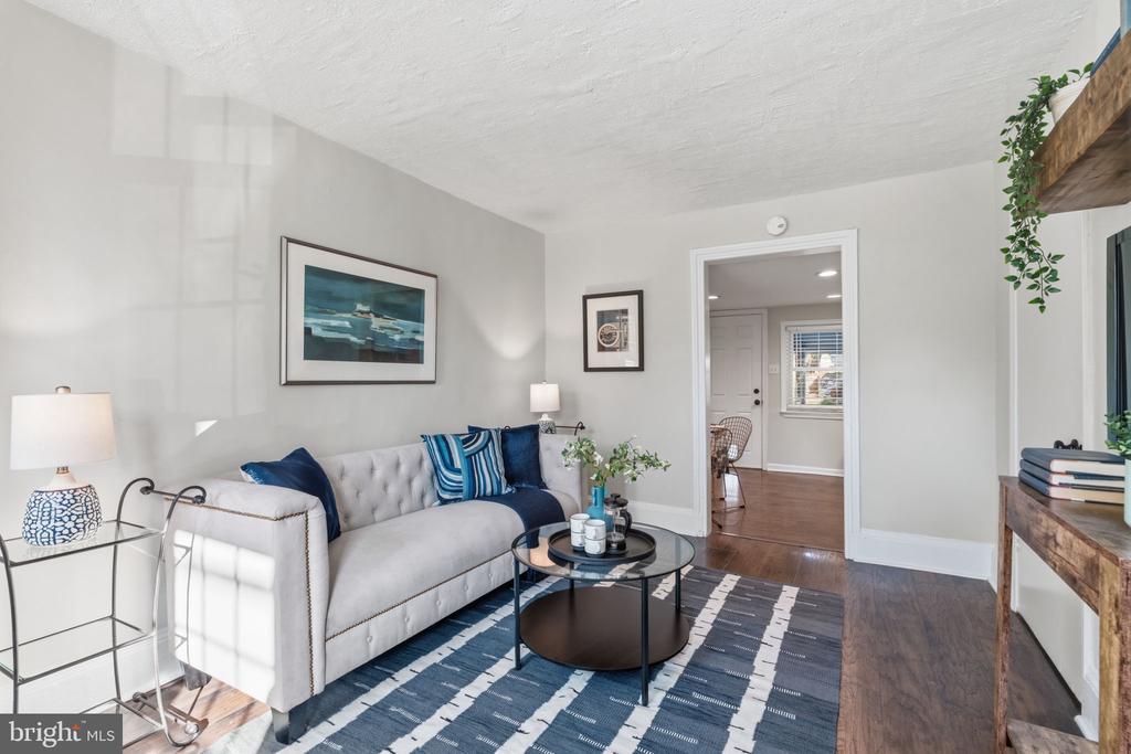 150 W PRICE STREET