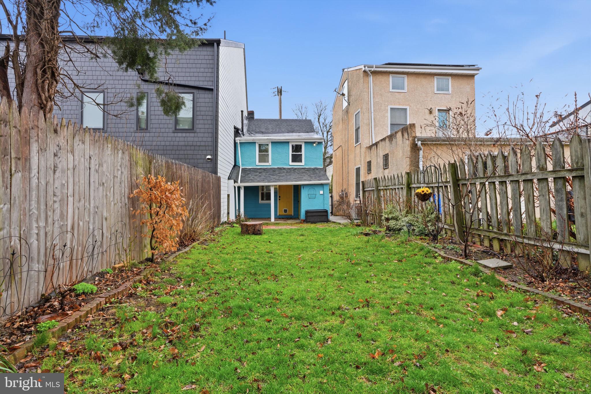 150 W PRICE STREET