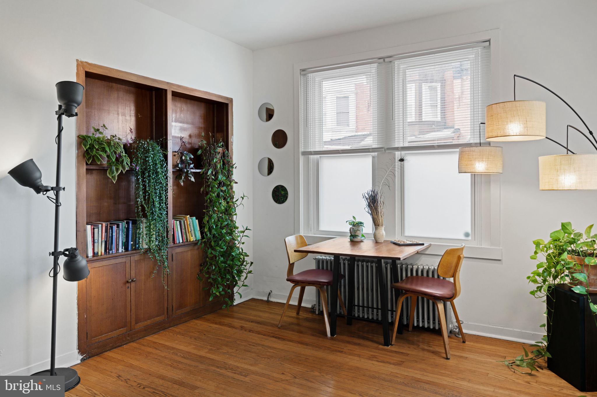 1463 N 30TH STREET