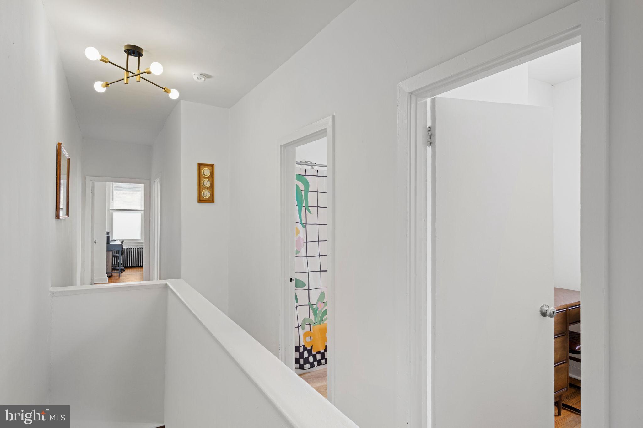 1463 N 30TH STREET
