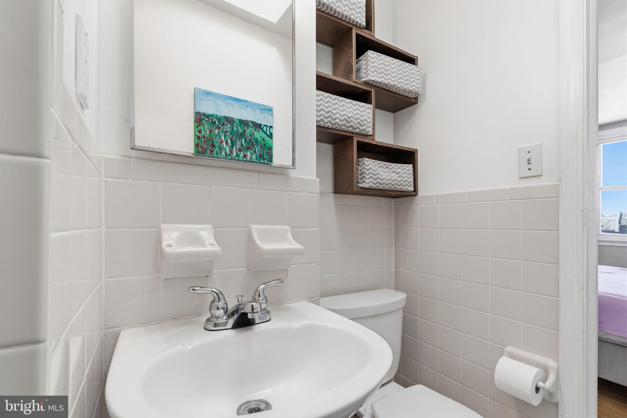 161 E FARISTON DRIVE