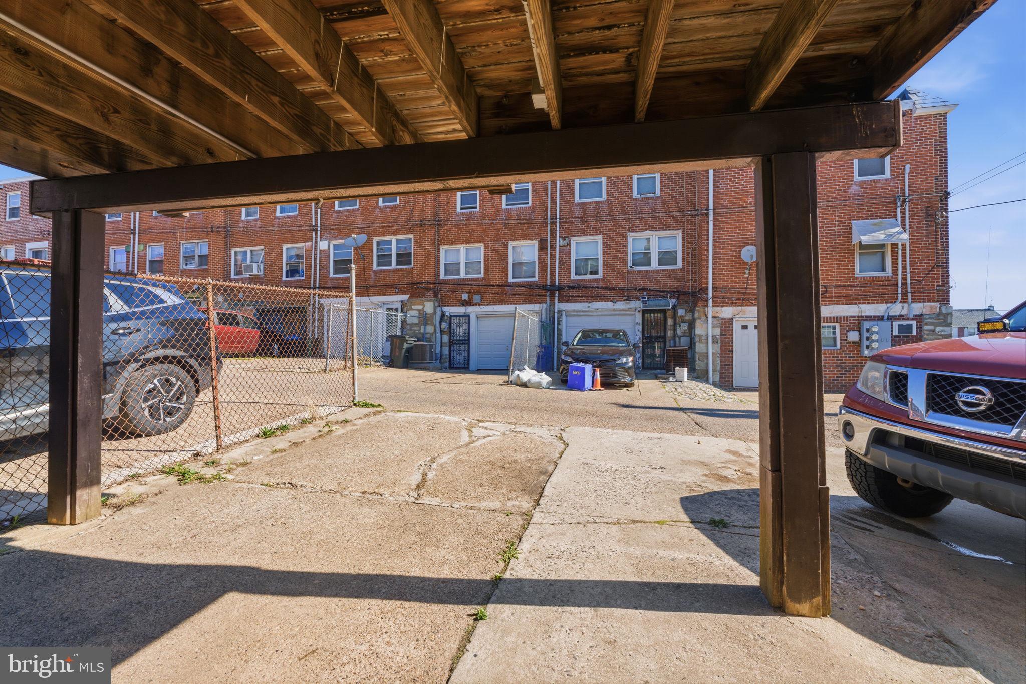 161 E FARISTON DRIVE