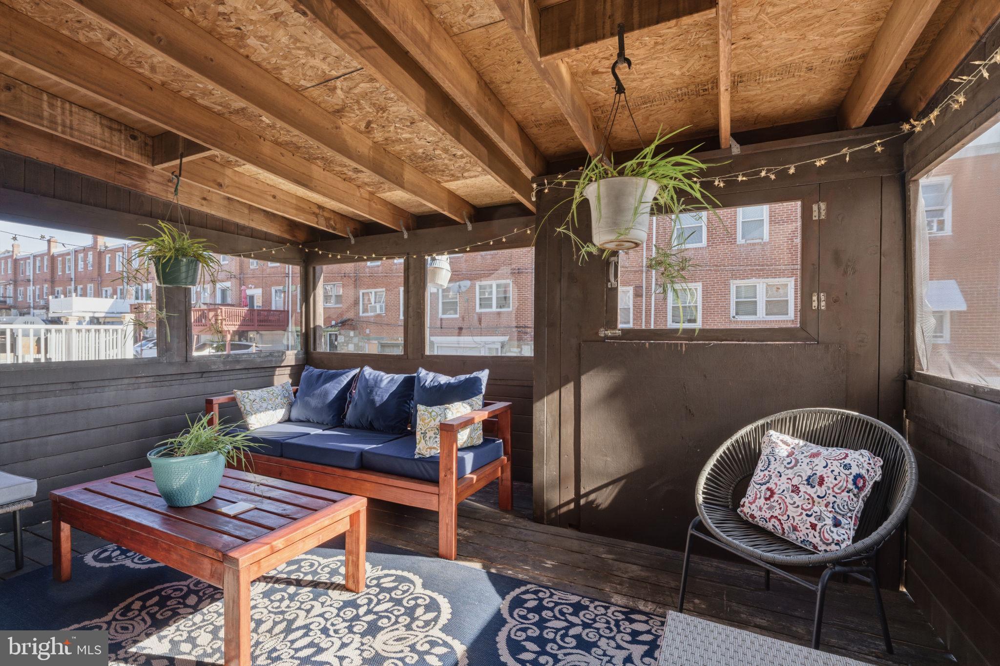 161 E FARISTON DRIVE