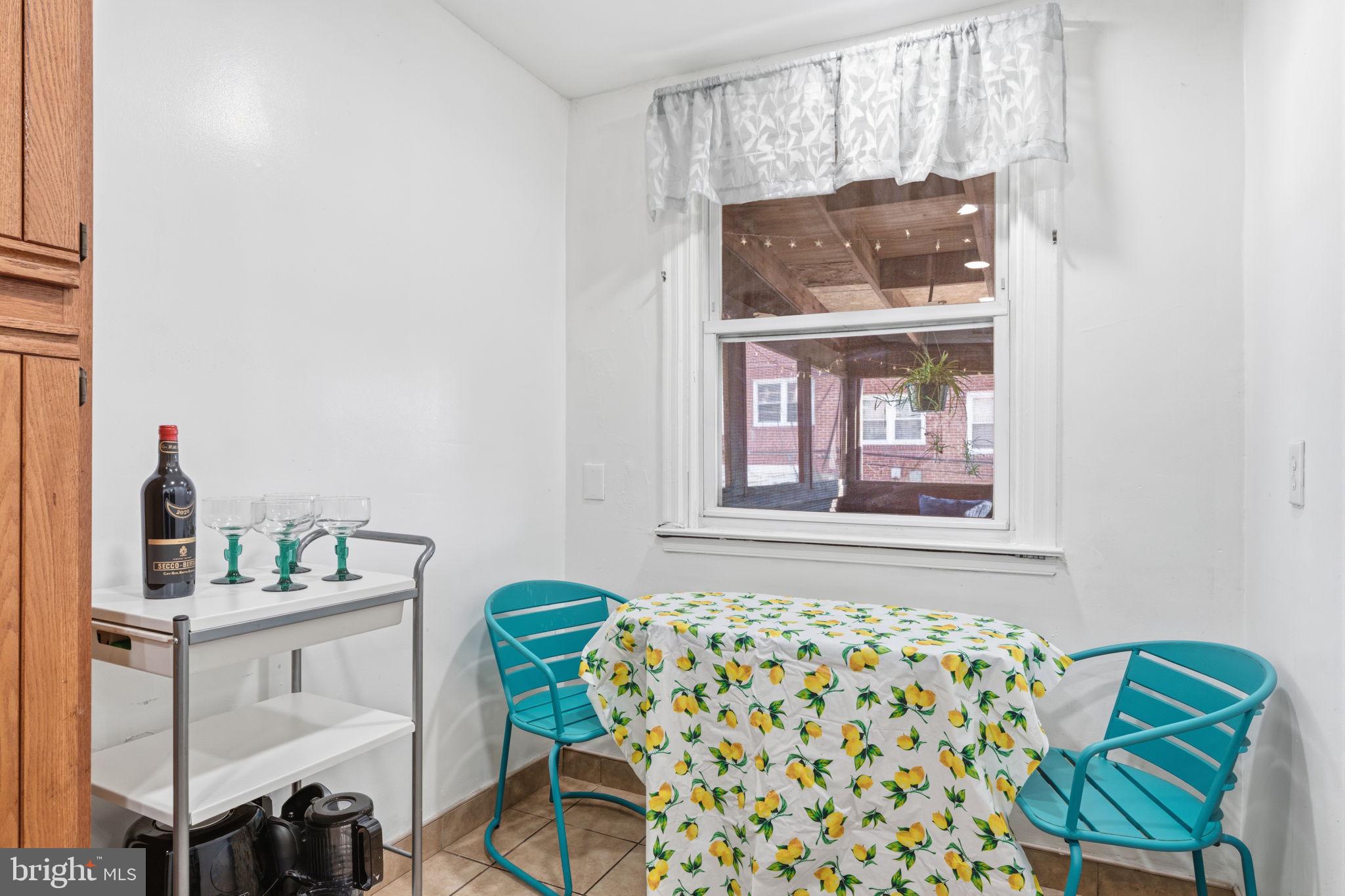 161 E FARISTON DRIVE