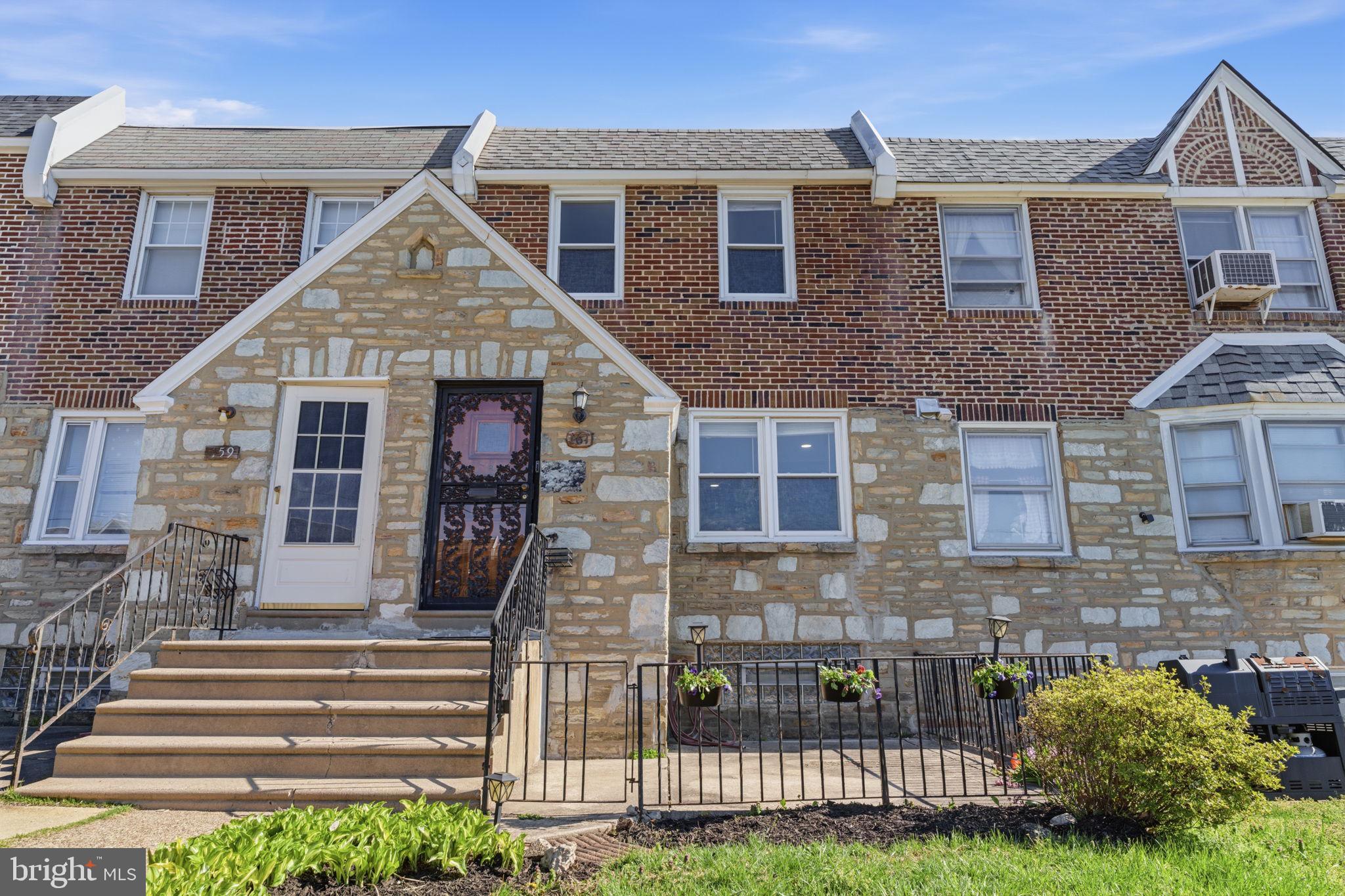 161 E FARISTON DRIVE