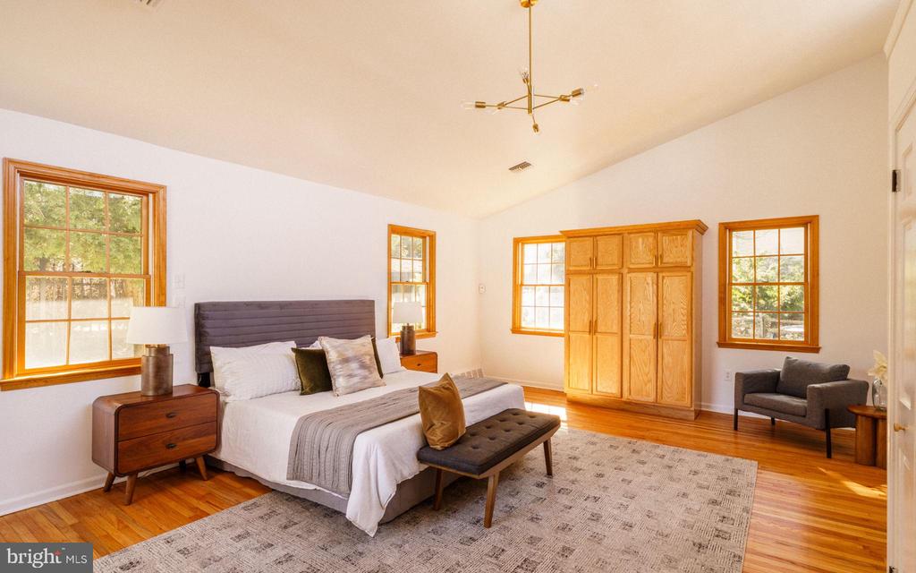 3010 FOXX LANE