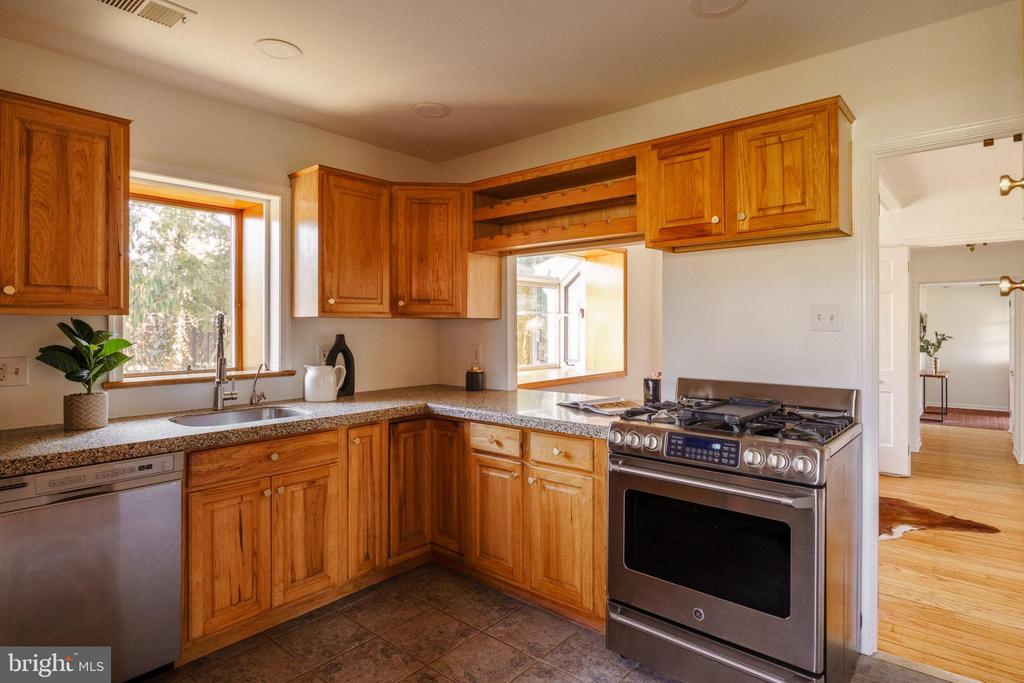 3010 FOXX LANE