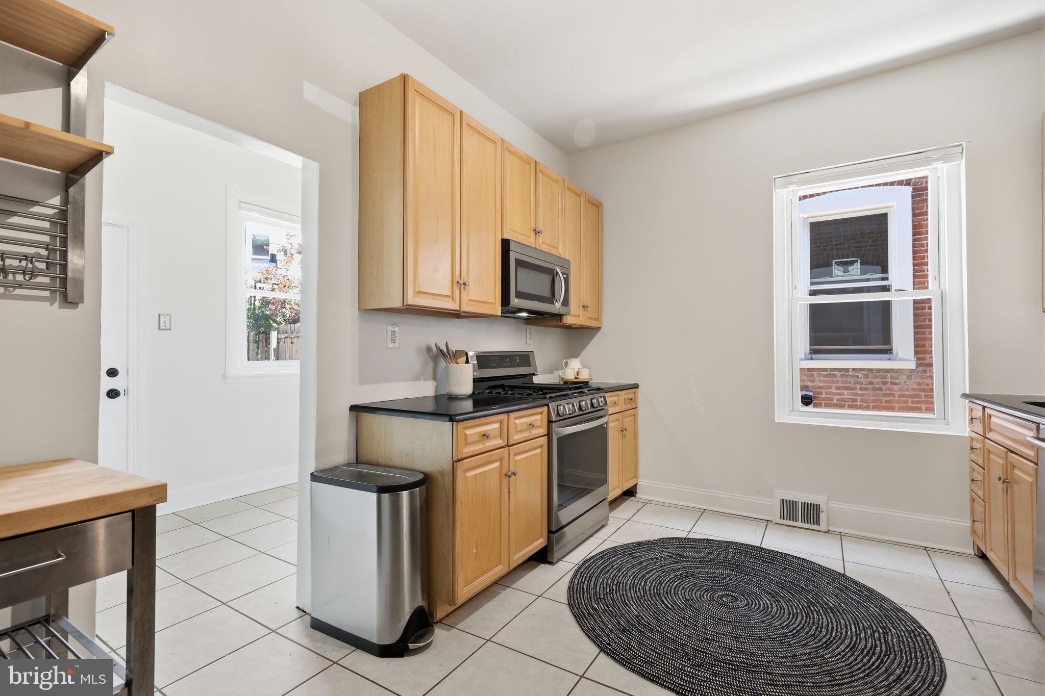 355 W DUVAL STREET
