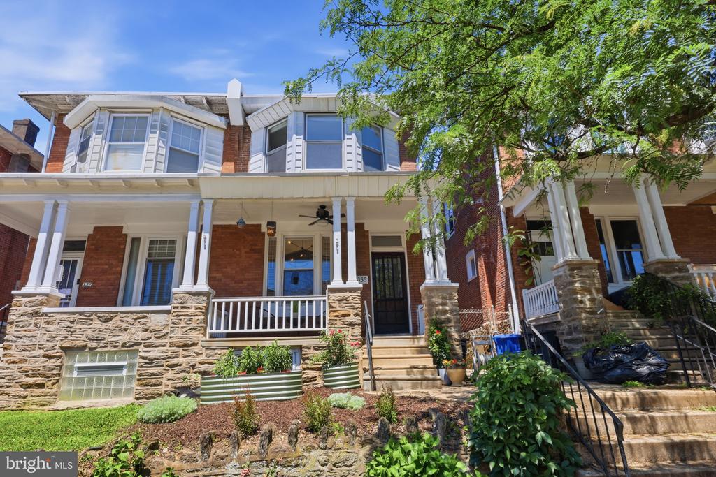 355 W DUVAL STREET