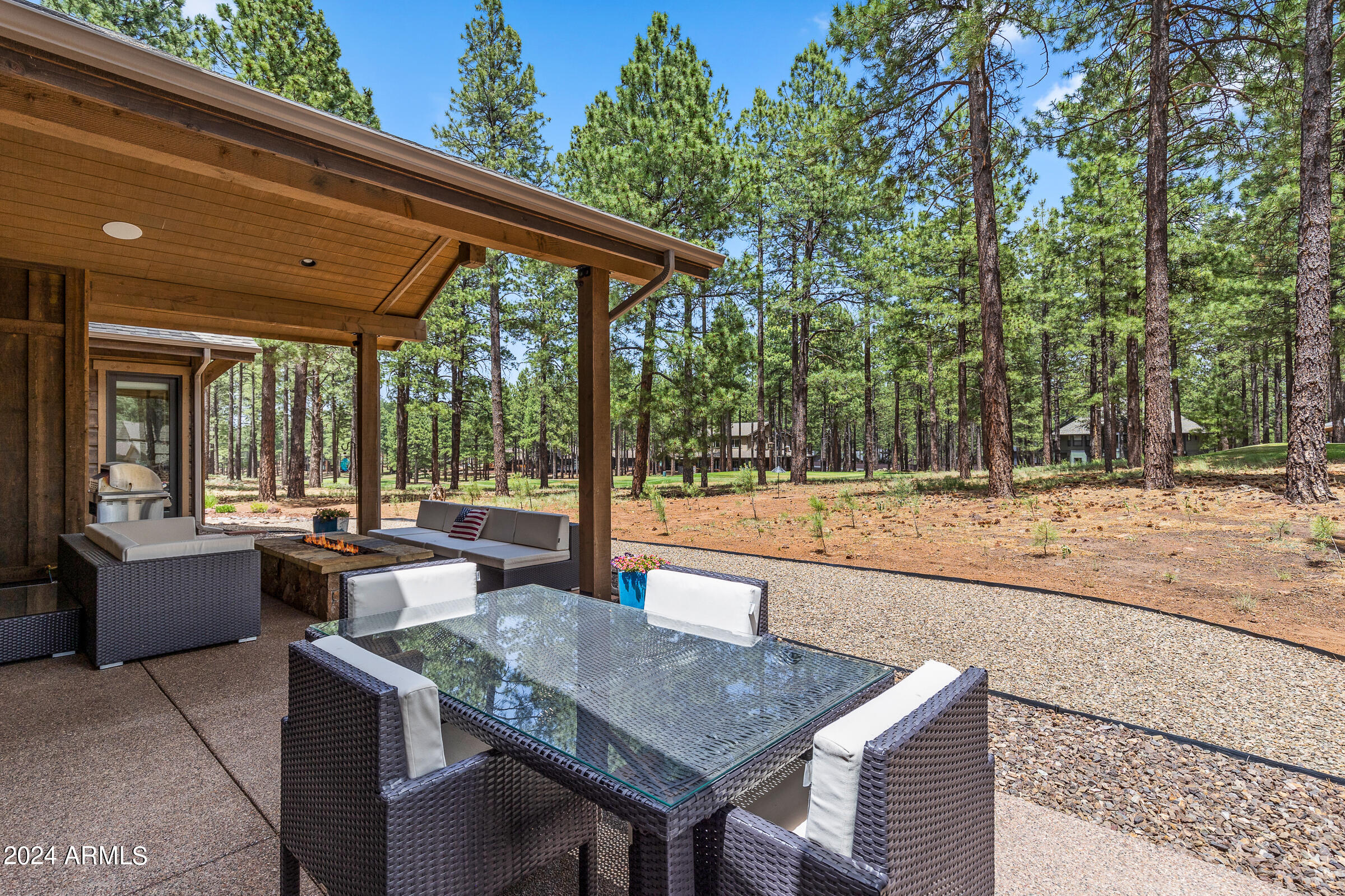 3770 S BRIDLE Path