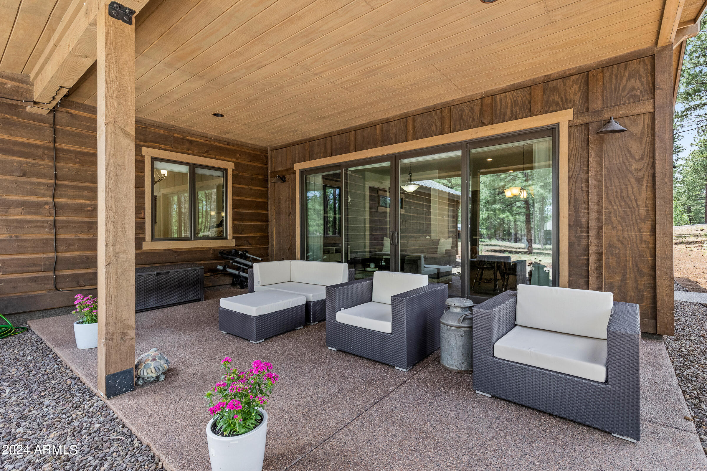 3770 S BRIDLE Path
