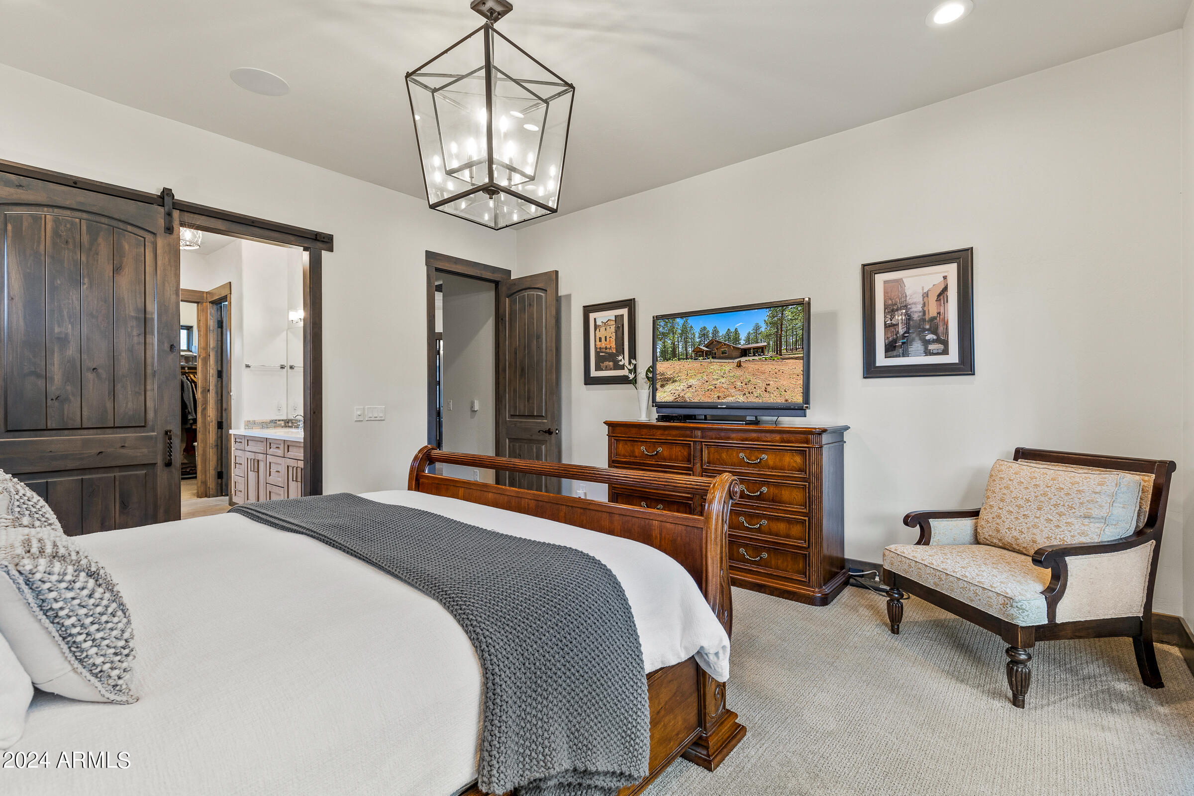 3770 S BRIDLE Path