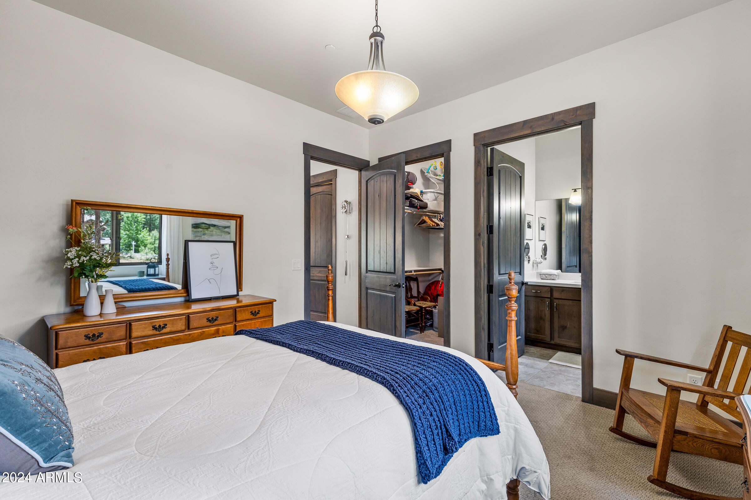 3770 S BRIDLE Path