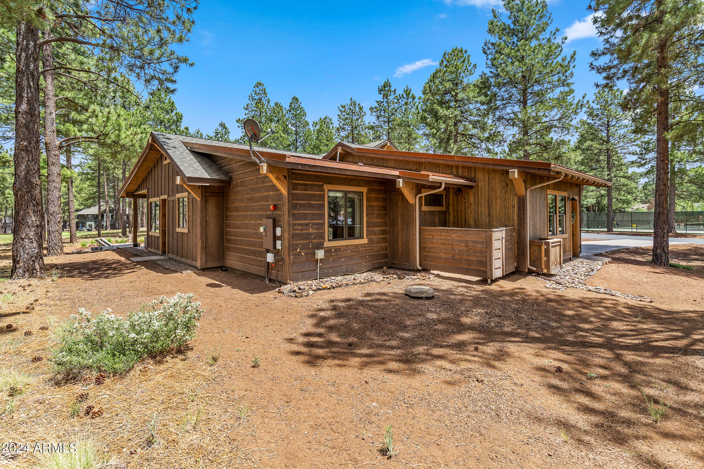 3770 S BRIDLE Path