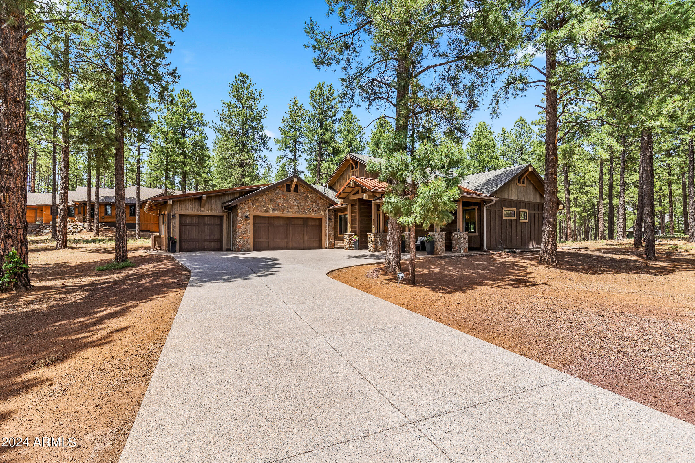 3770 S BRIDLE Path