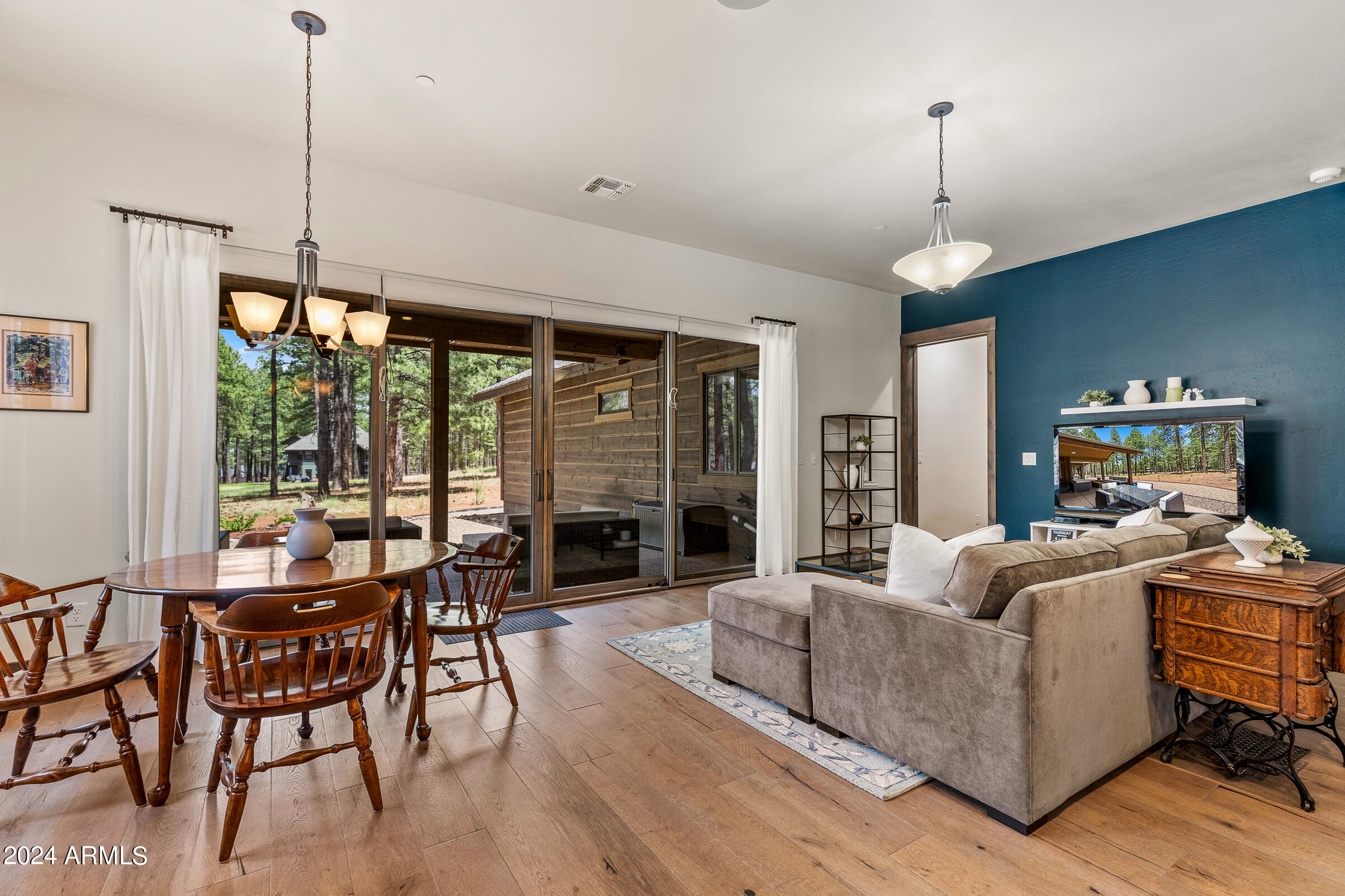 3770 S BRIDLE Path