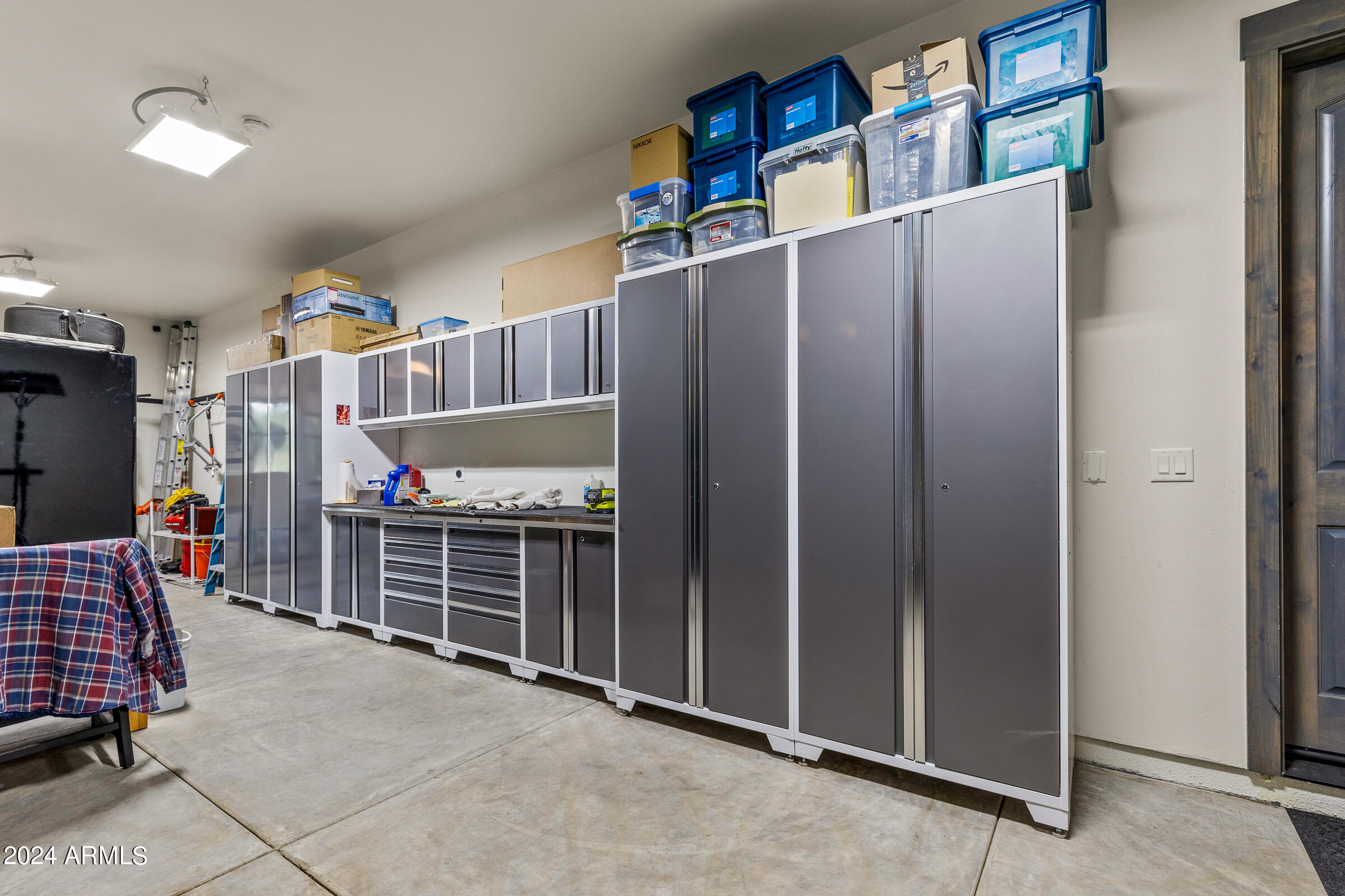 3770 S BRIDLE Path