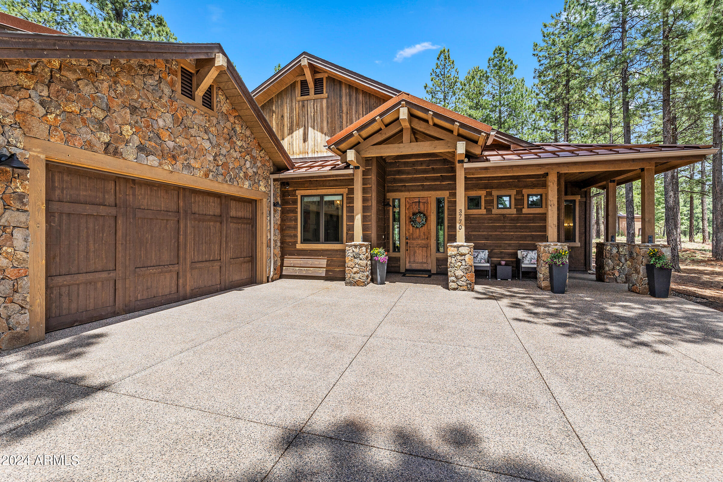 3770 S BRIDLE Path
