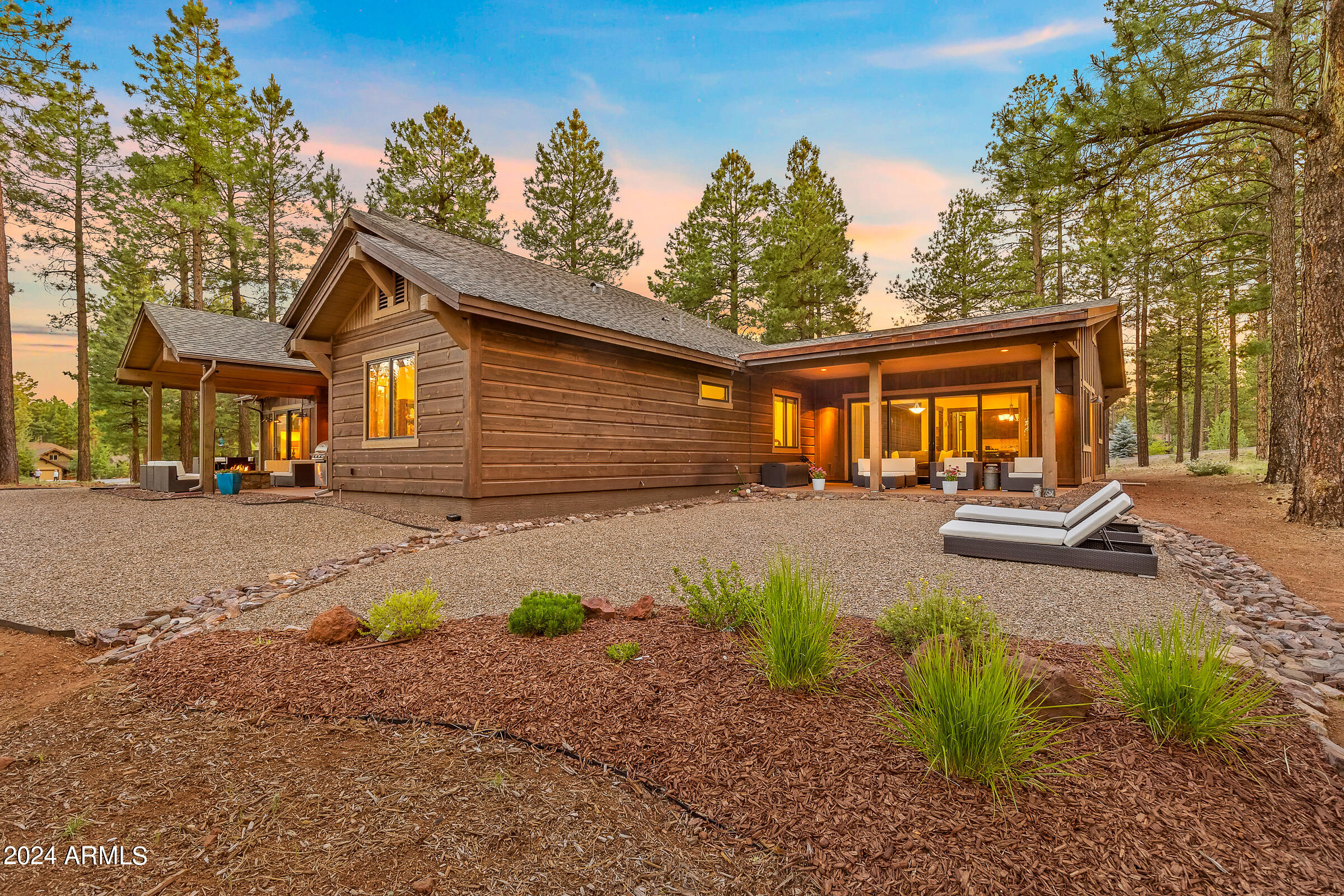 3770 S BRIDLE Path