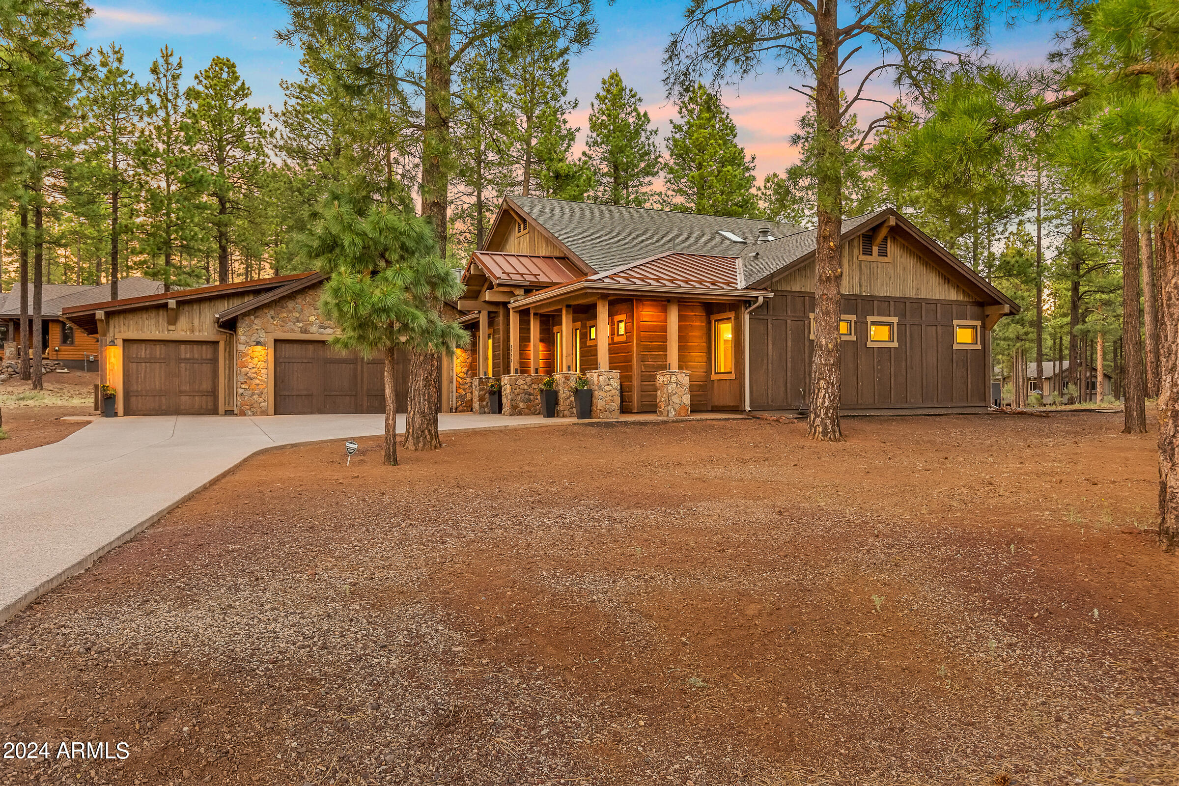 3770 S BRIDLE Path