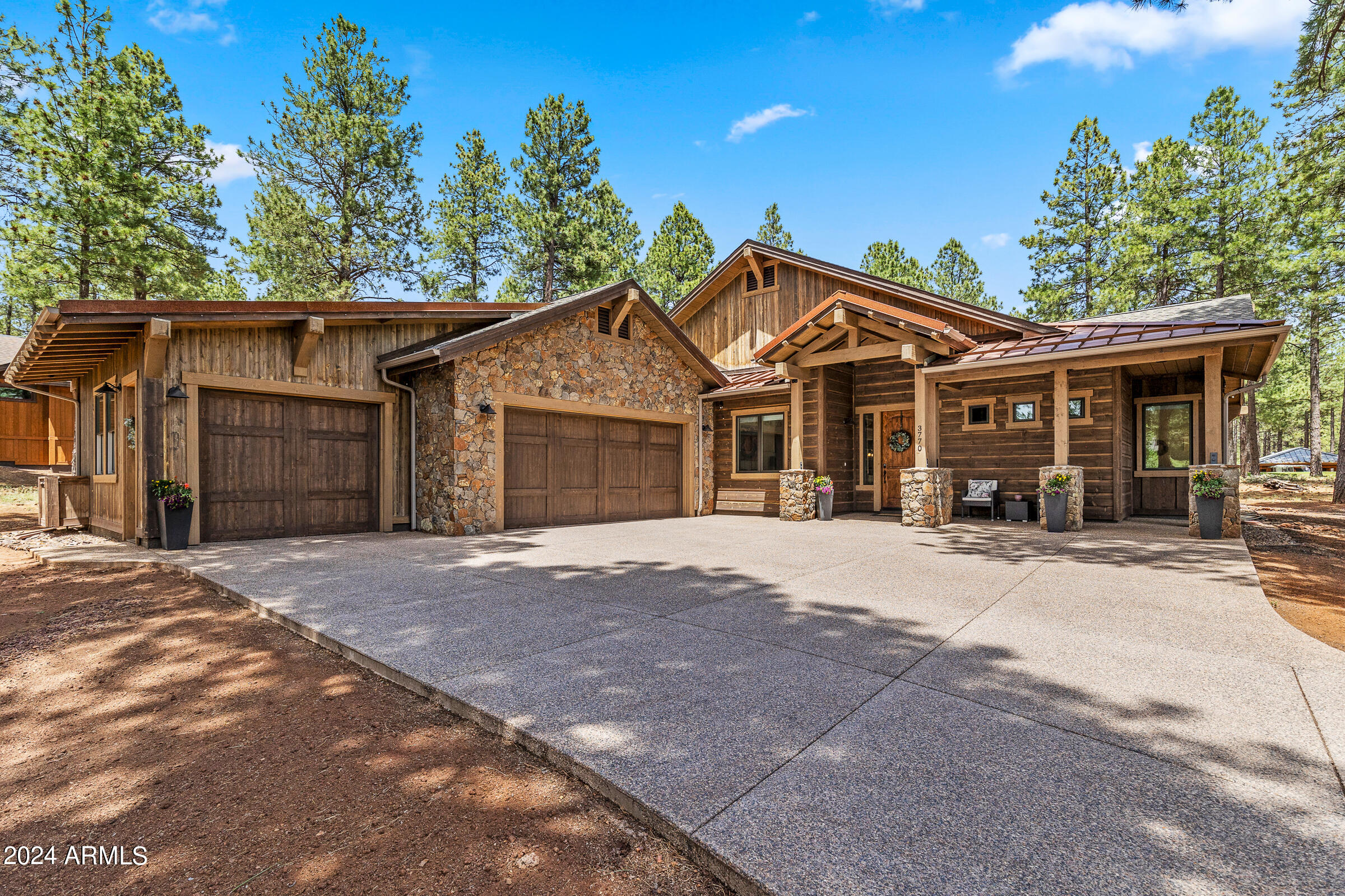 3770 S BRIDLE Path