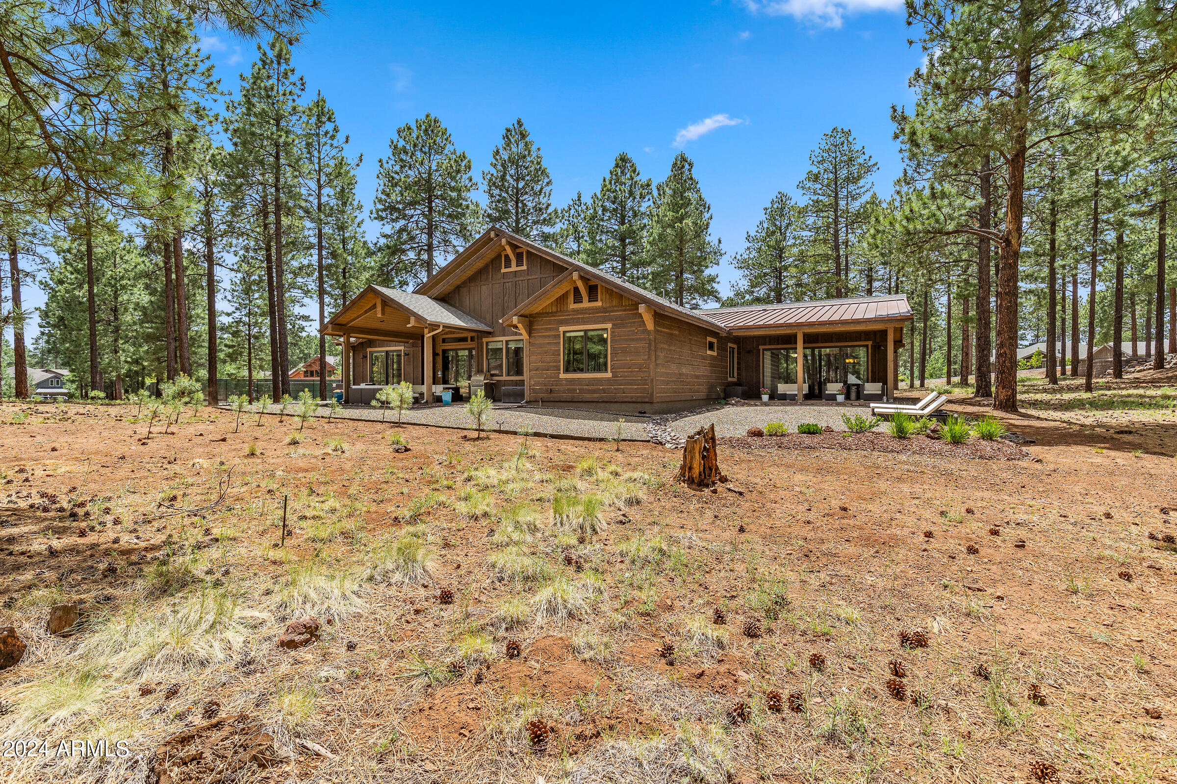3770 S BRIDLE Path