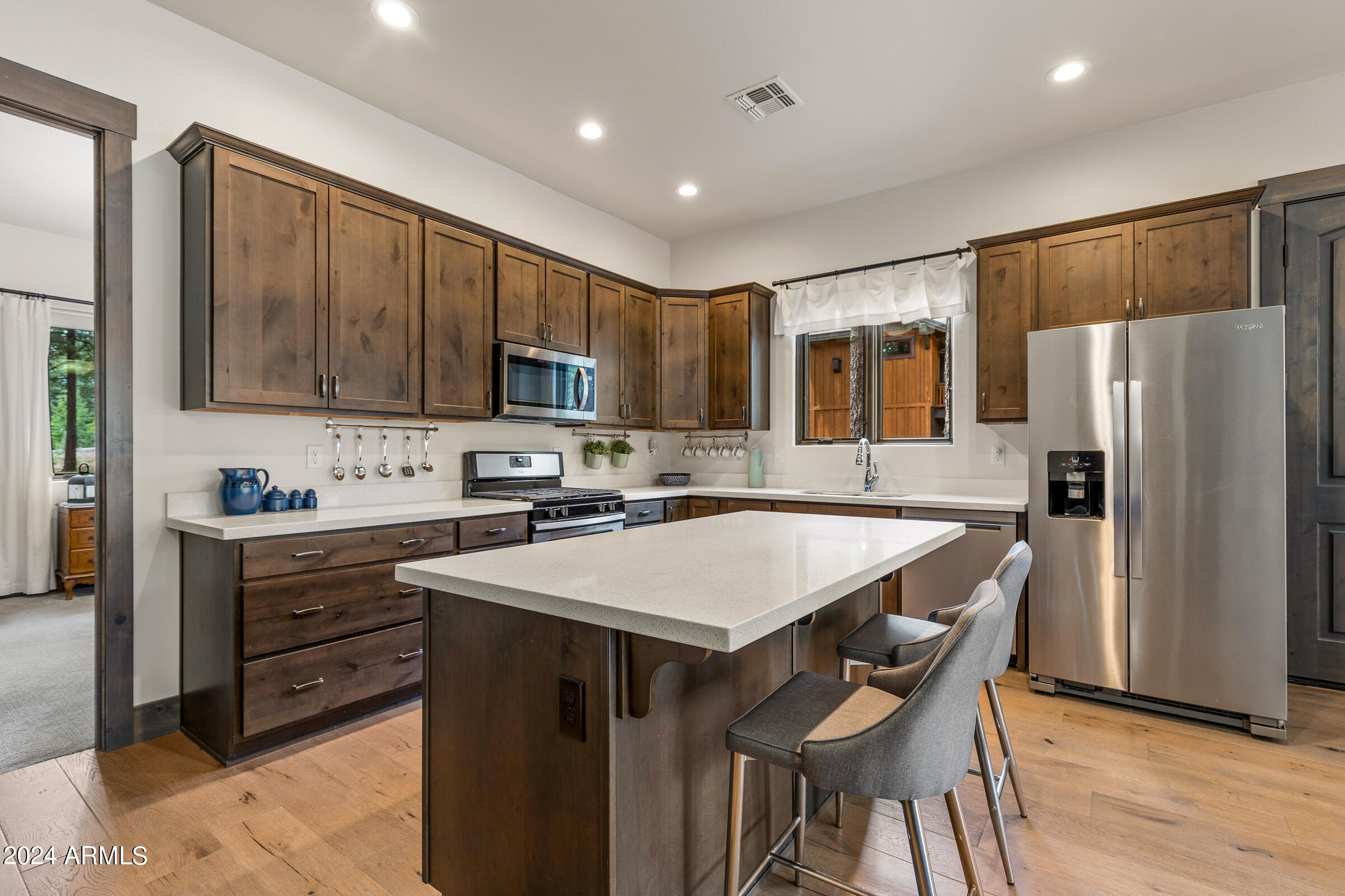 3770 S BRIDLE Path