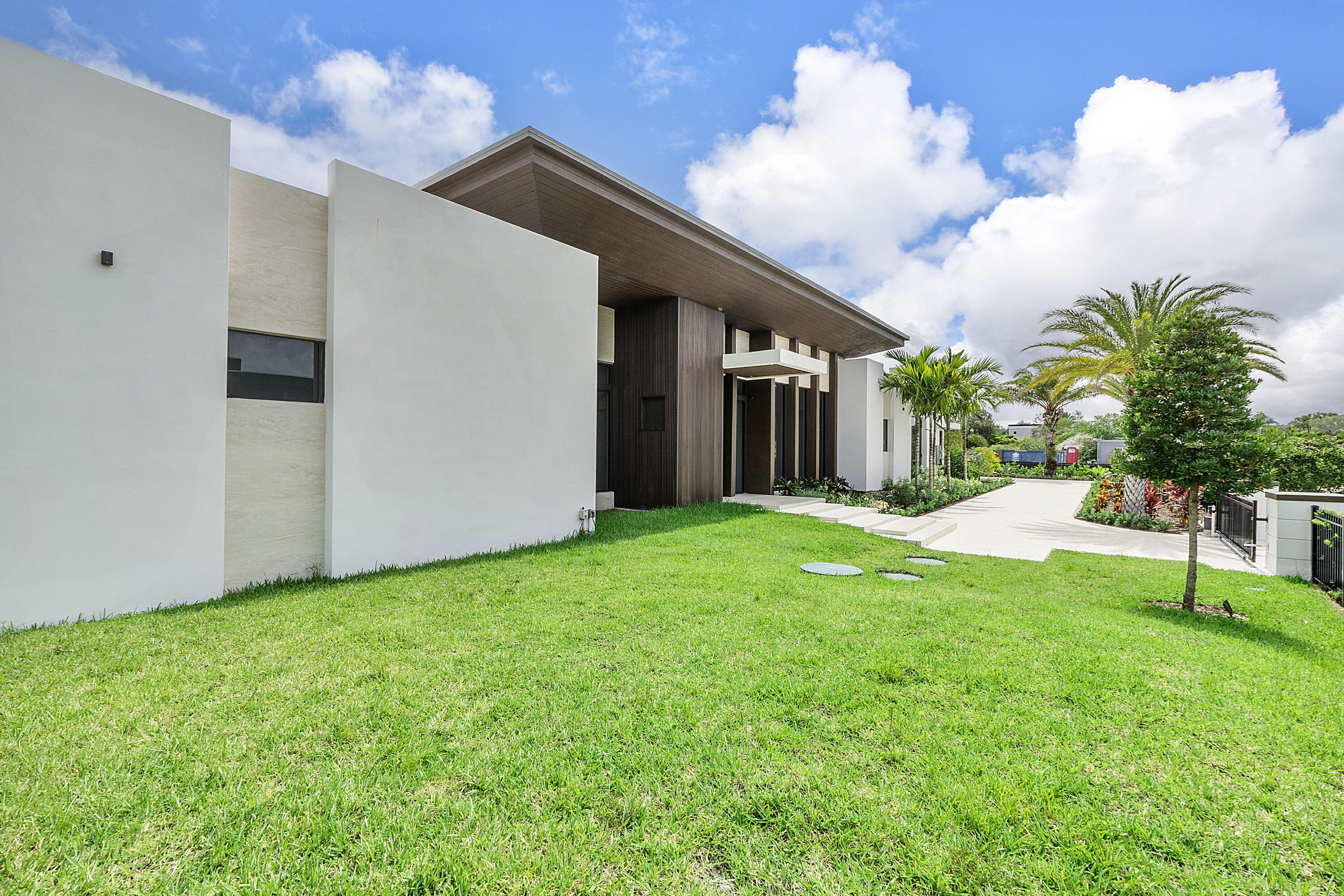11781 NW 15th Street