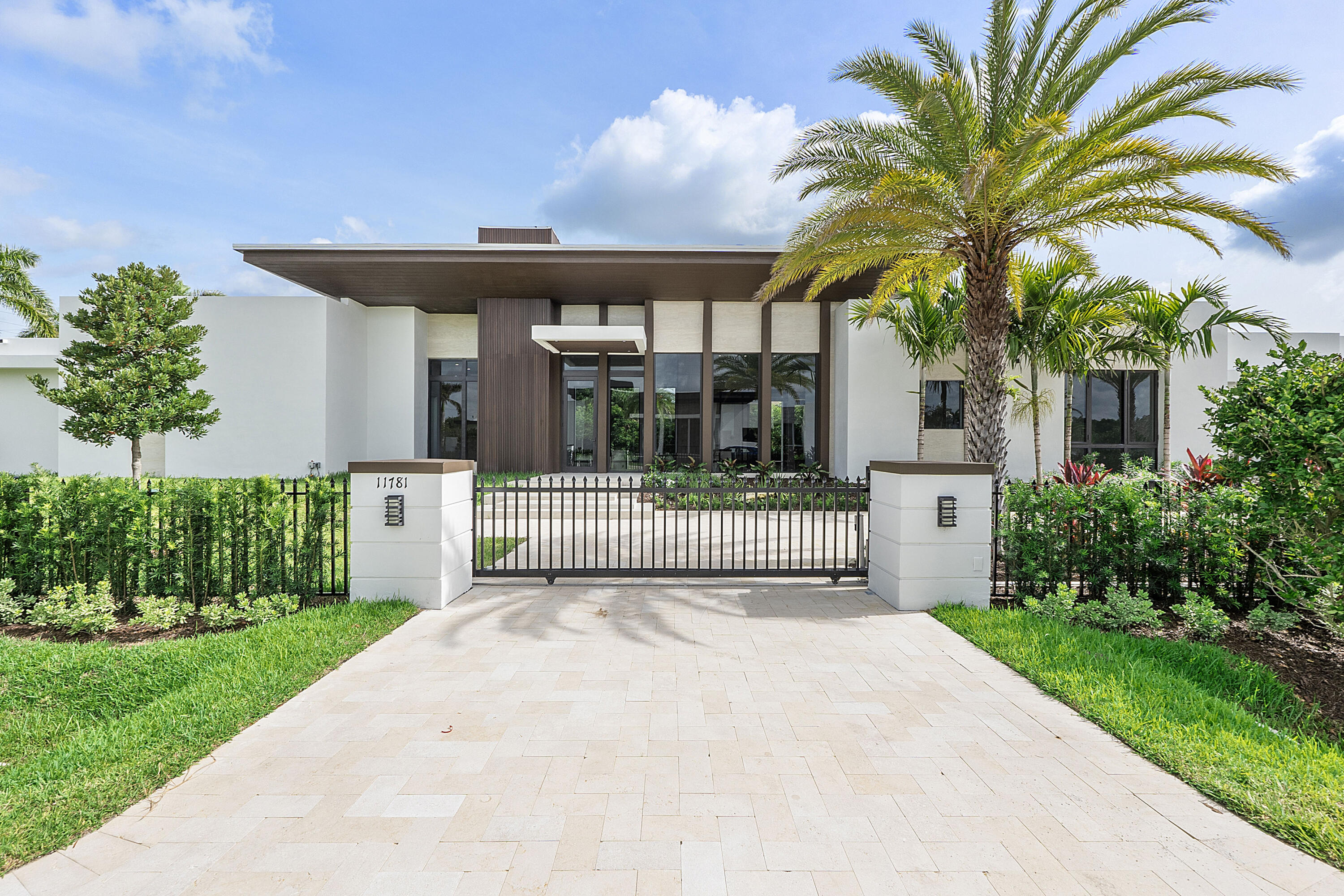 11781 NW 15th Street