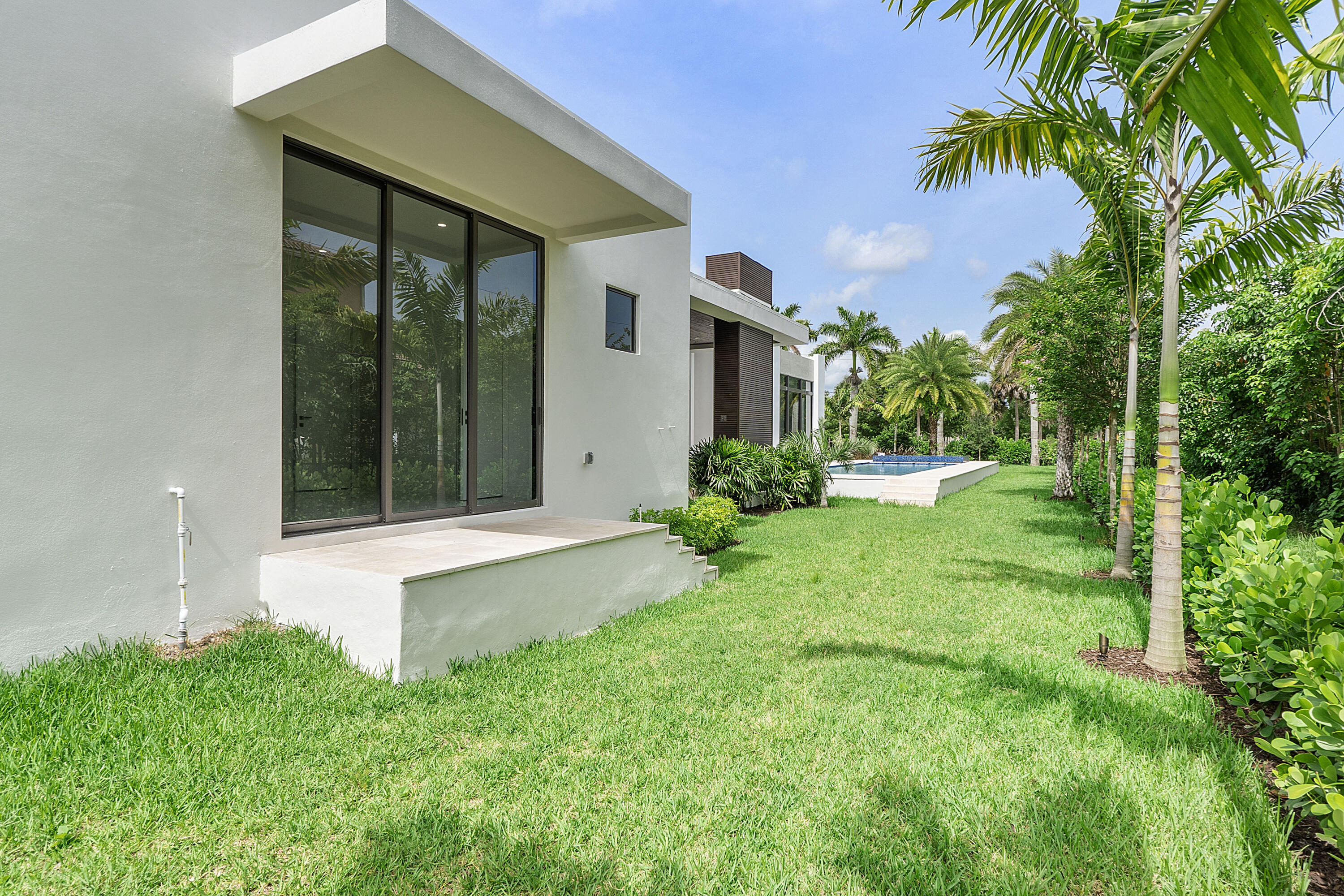 11781 NW 15th Street