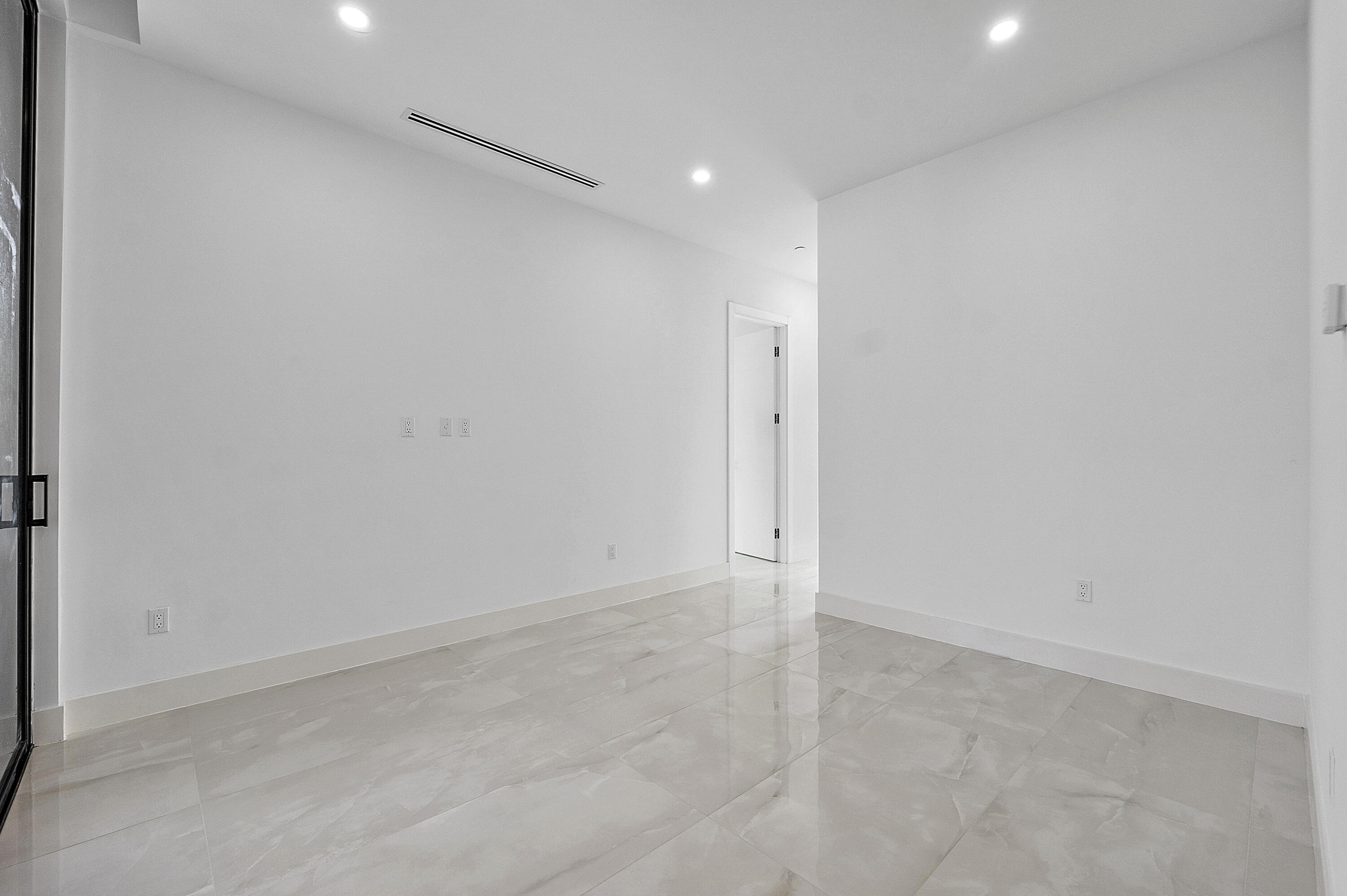 11781 NW 15th Street