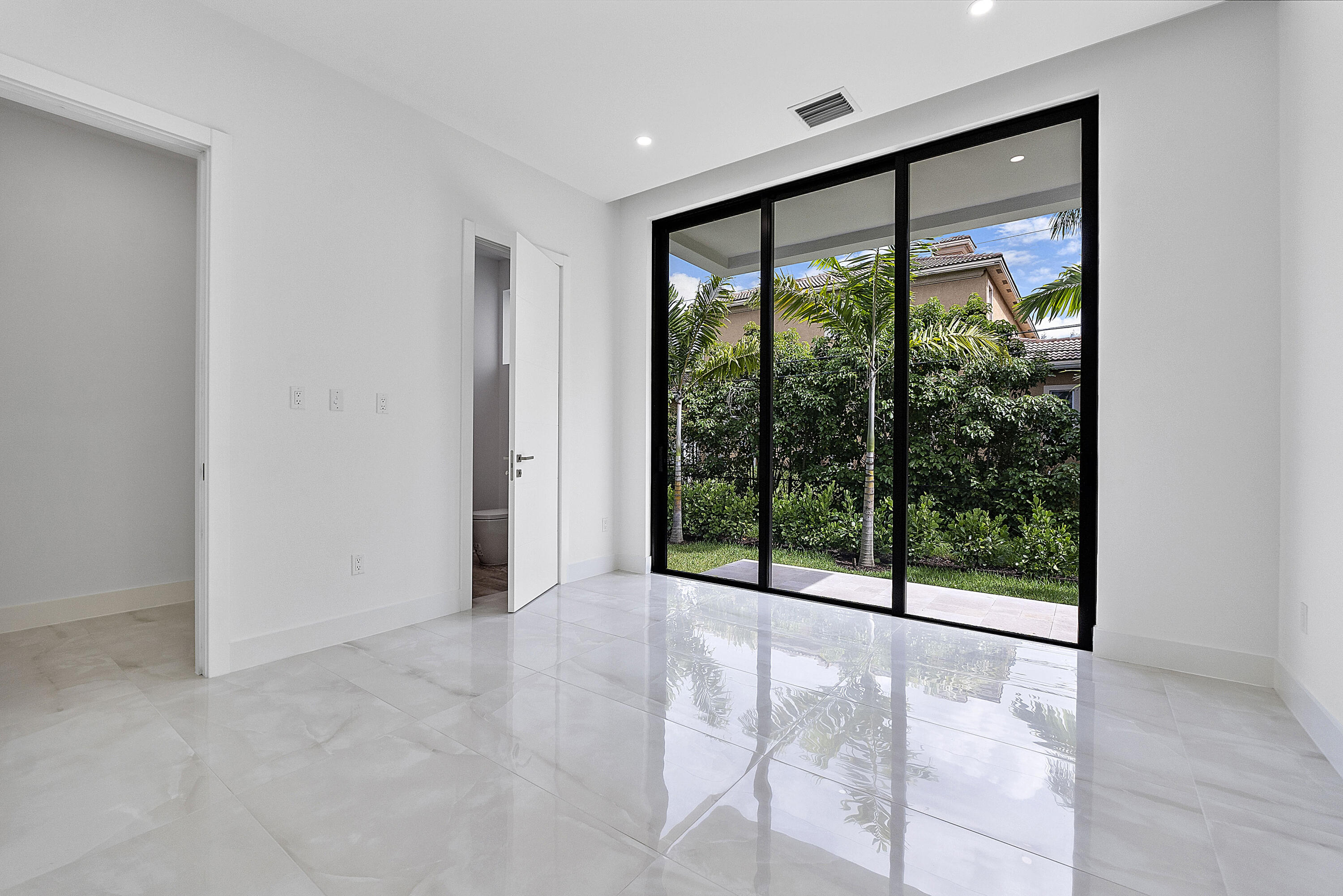 11781 NW 15th Street