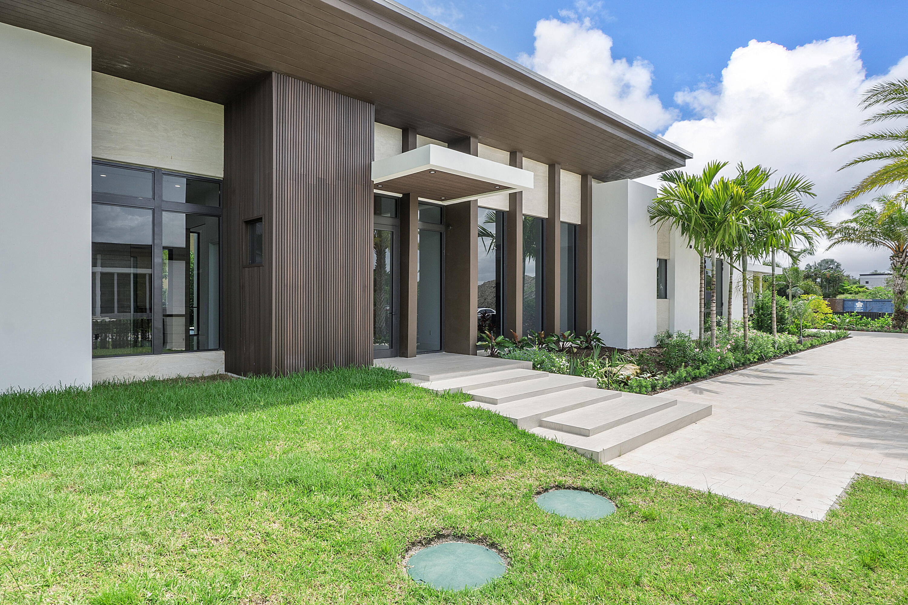 11781 NW 15th Street
