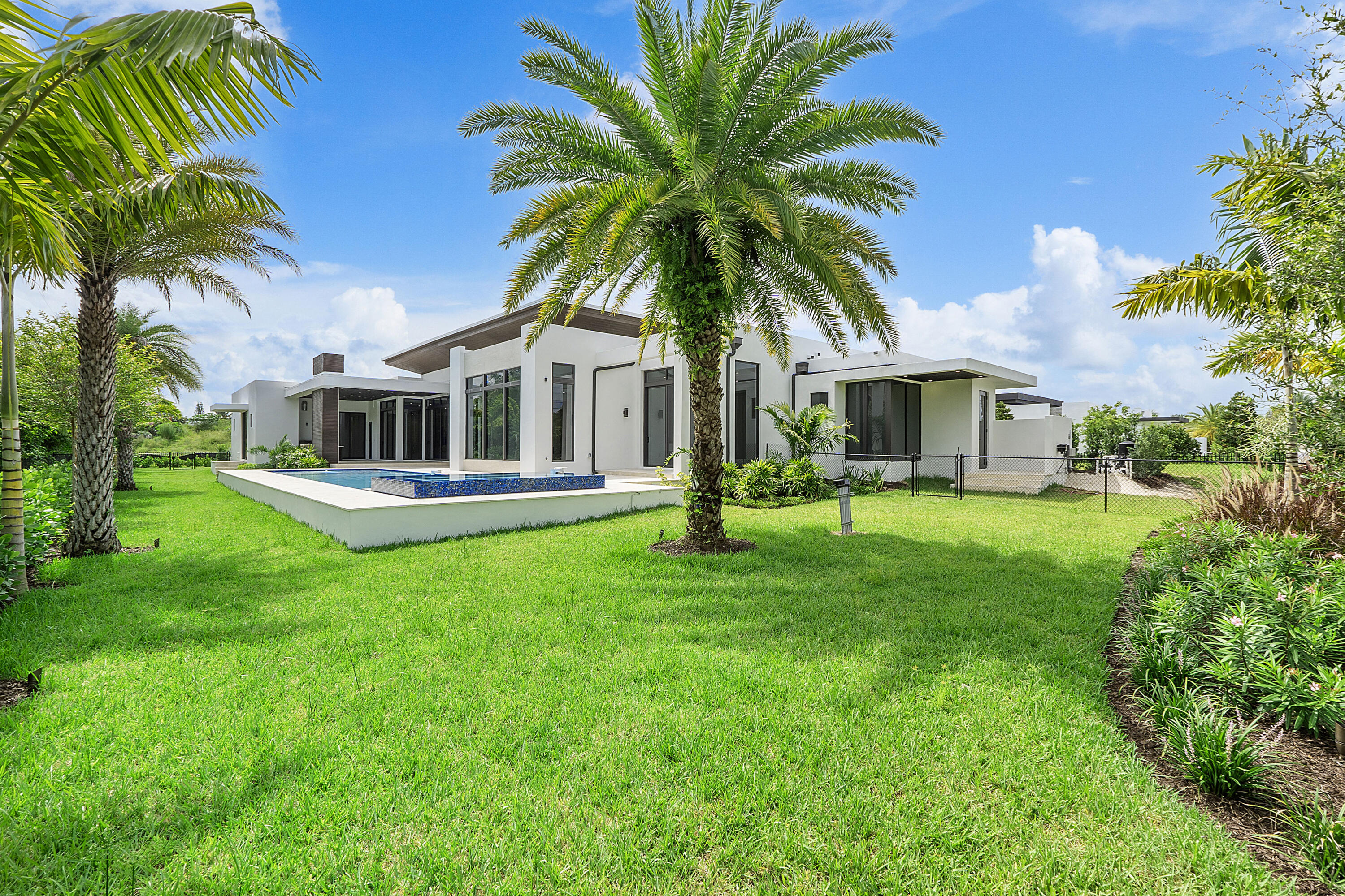 11781 NW 15th Street