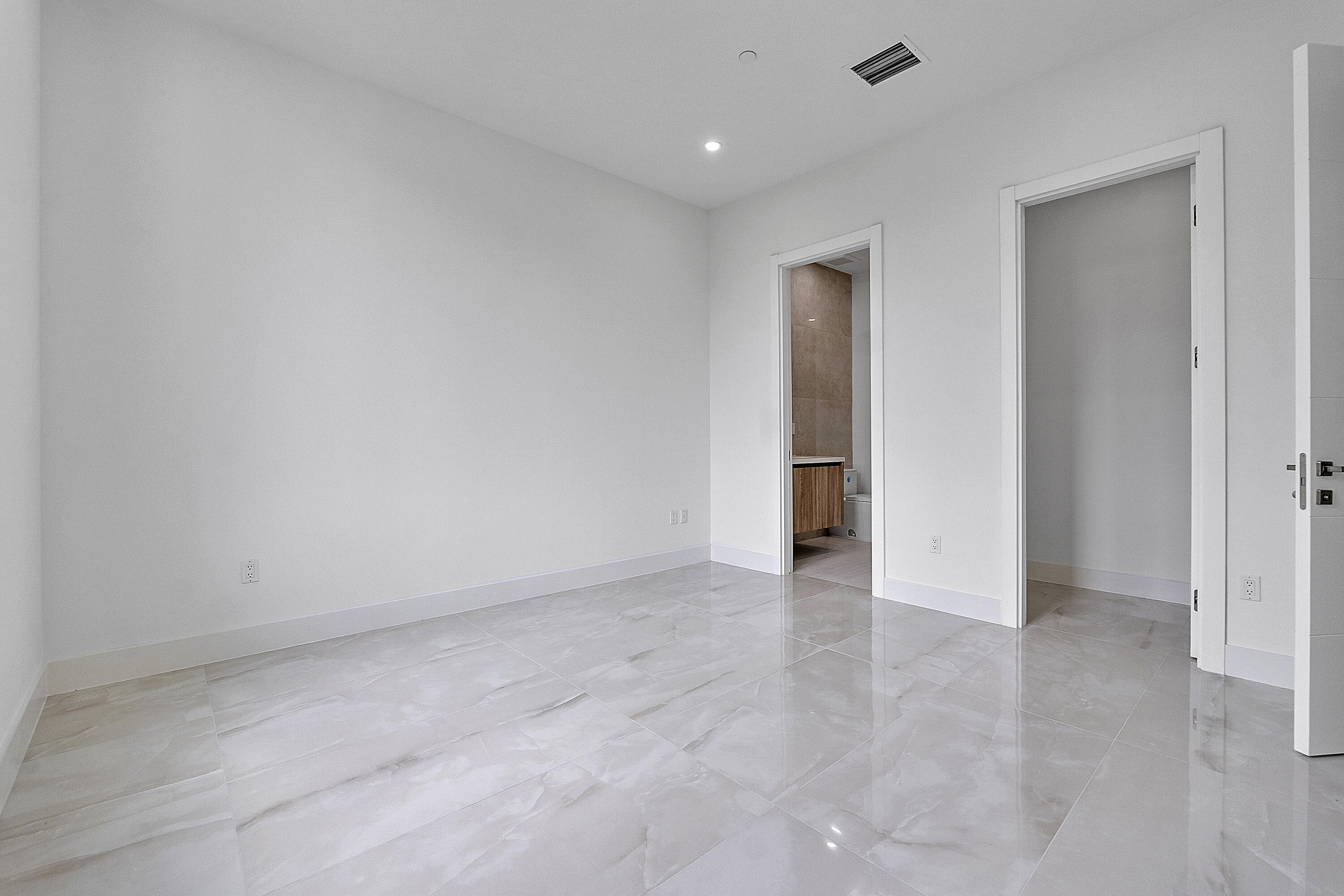 11781 NW 15th Street